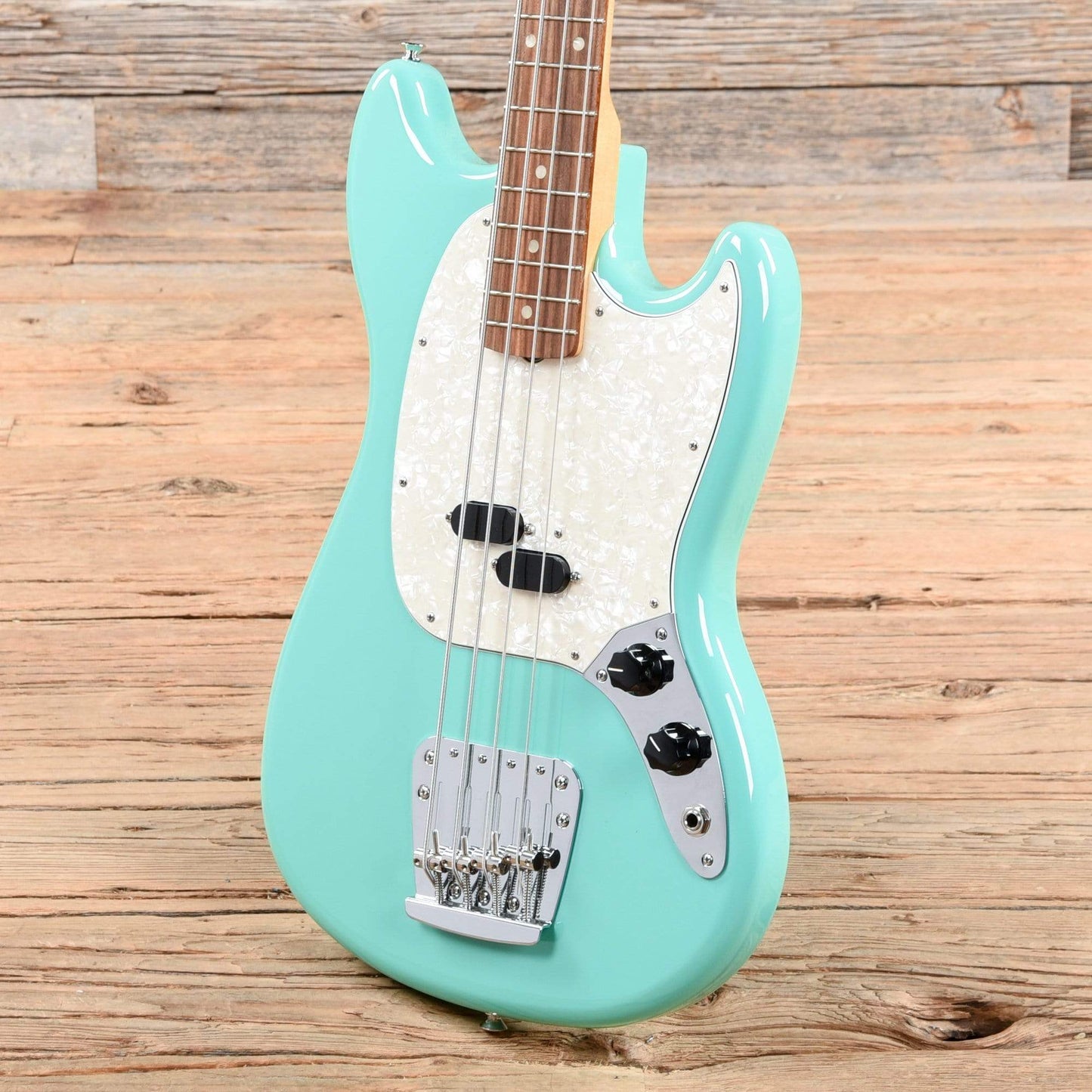 Fender Vintera '60s Mustang Bass Sea Foam Green 2019 Bass Guitars / Short Scale