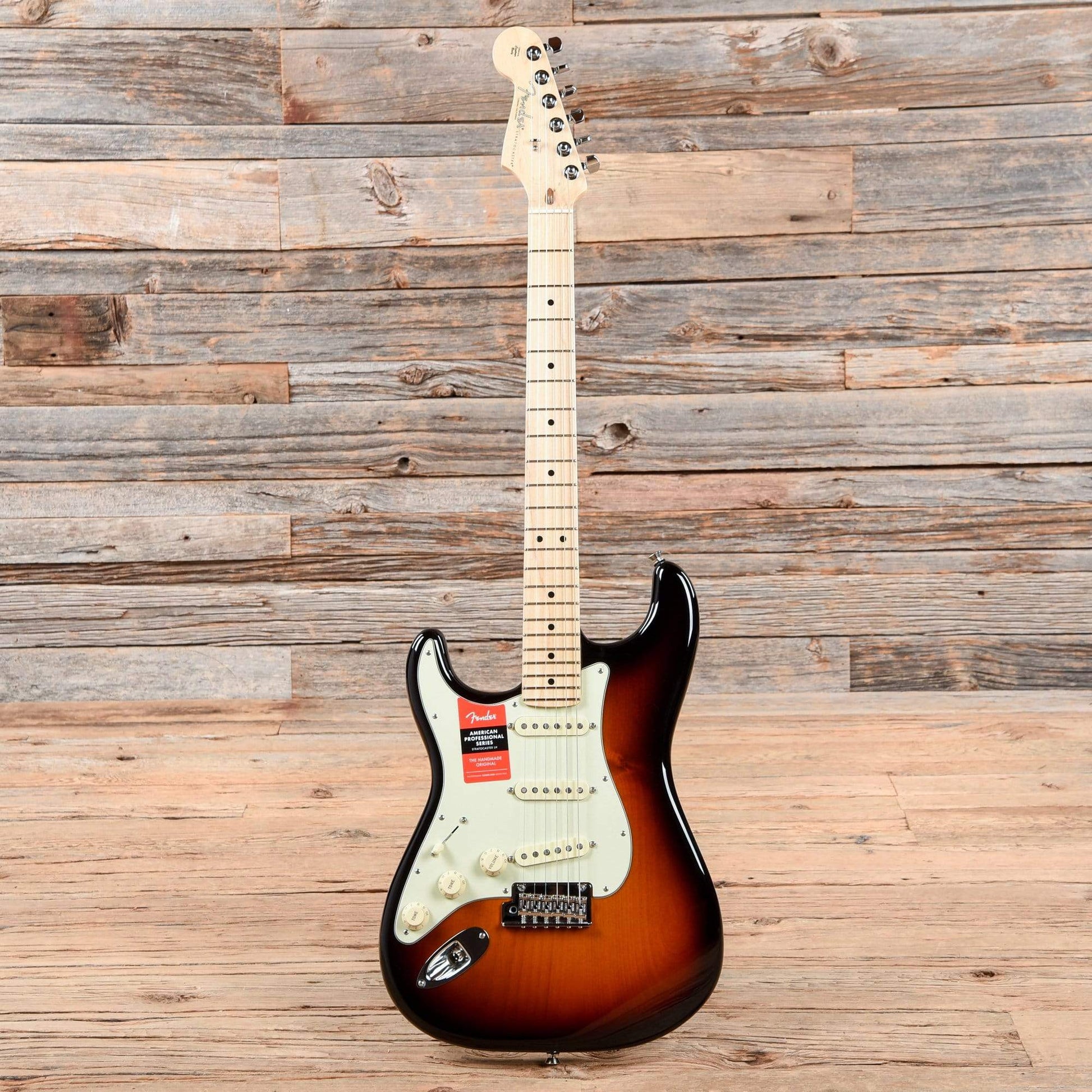 Fender American Pro Stratocaster Sunburst 2018 LEFTY Electric Guitars / Left-Handed,Electric Guitars / Solid Body