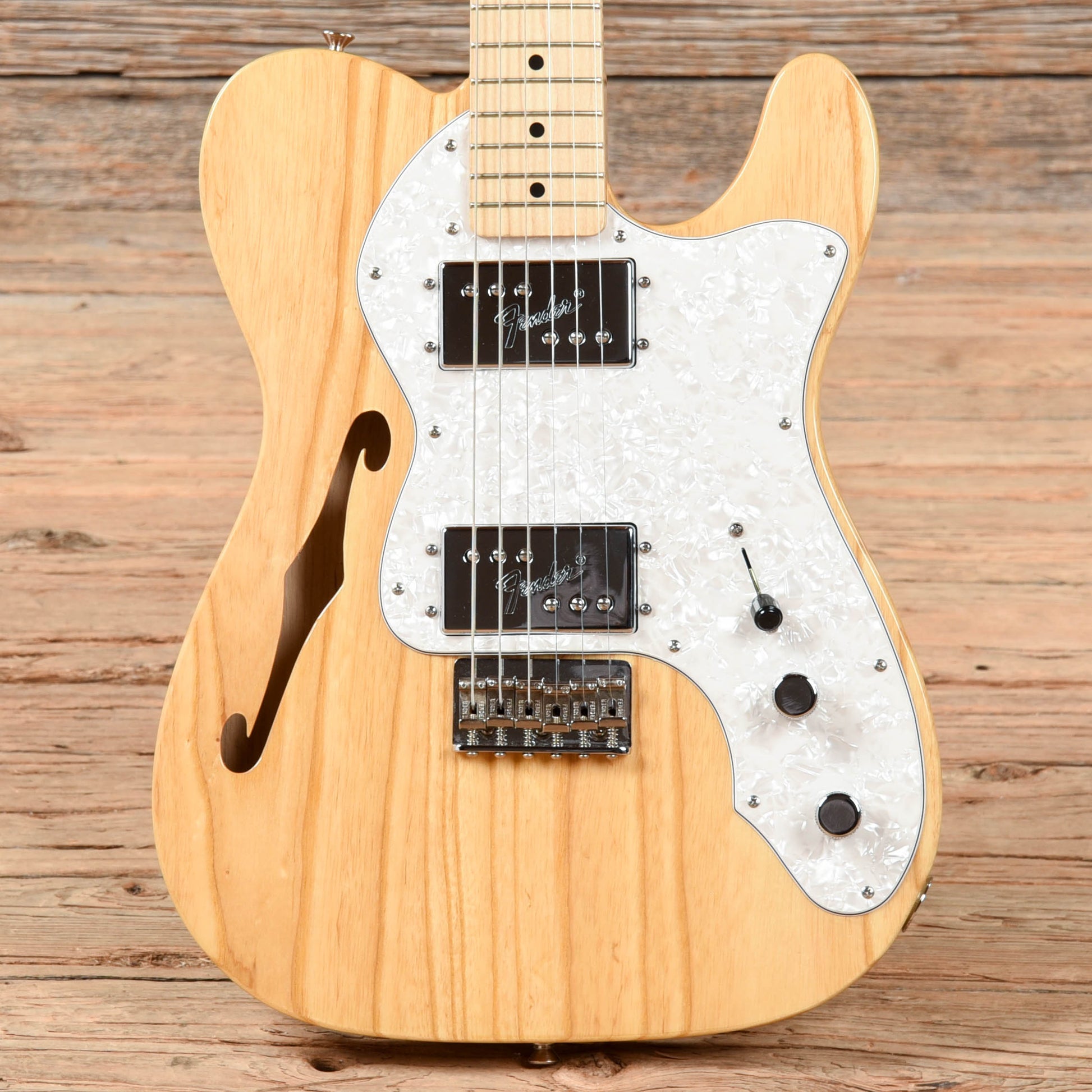 Fender Classic Series '72 Telecaster Thinline Natural Electric Guitars / Semi-Hollow