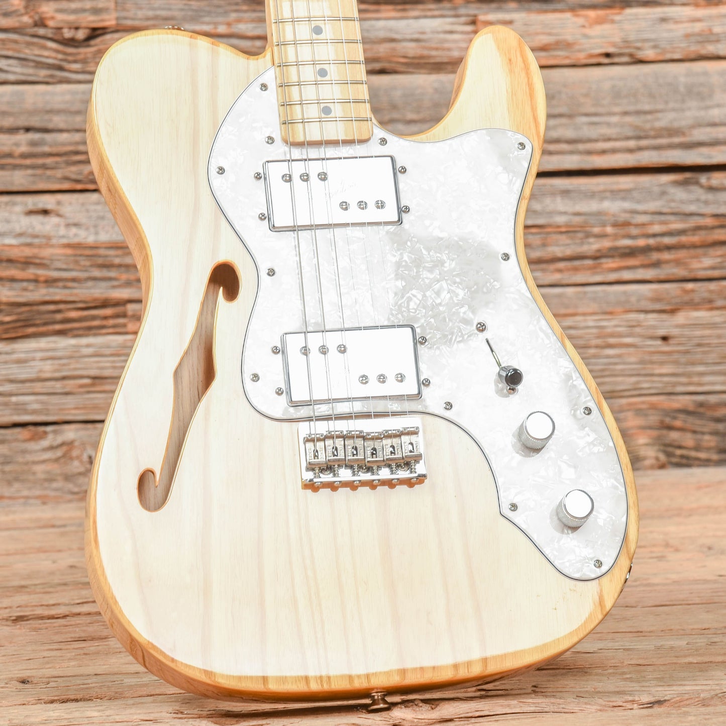 Fender Classic Series '72 Telecaster Thinline Natural Electric Guitars / Semi-Hollow