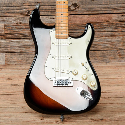 Fender American Deluxe Stratocaster V-Neck Sunburst 2014 Electric Guitars / Solid Body