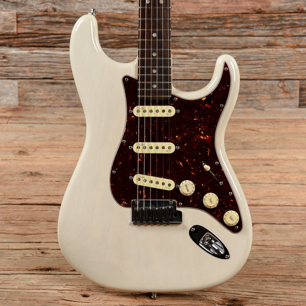 Fender American Deluxe Stratocaster White Blonde 2015 – Chicago Music ...