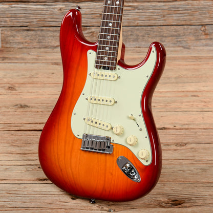 Fender American Elite Stratocaster Cherry Sunburst 2016 Electric Guitars / Solid Body