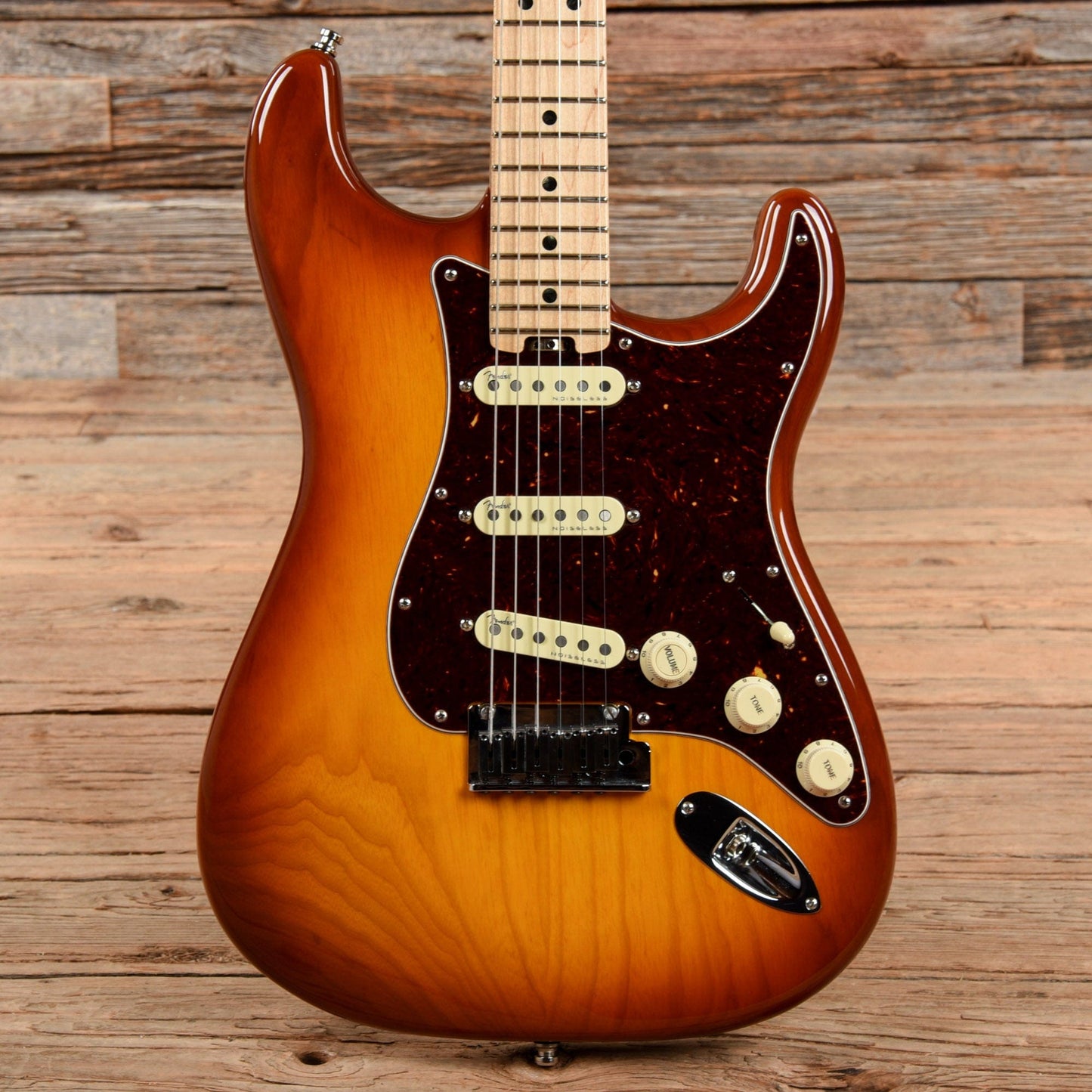 Fender American Elite Stratocaster Tobacco Sunburst 2018 Electric Guitars / Solid Body