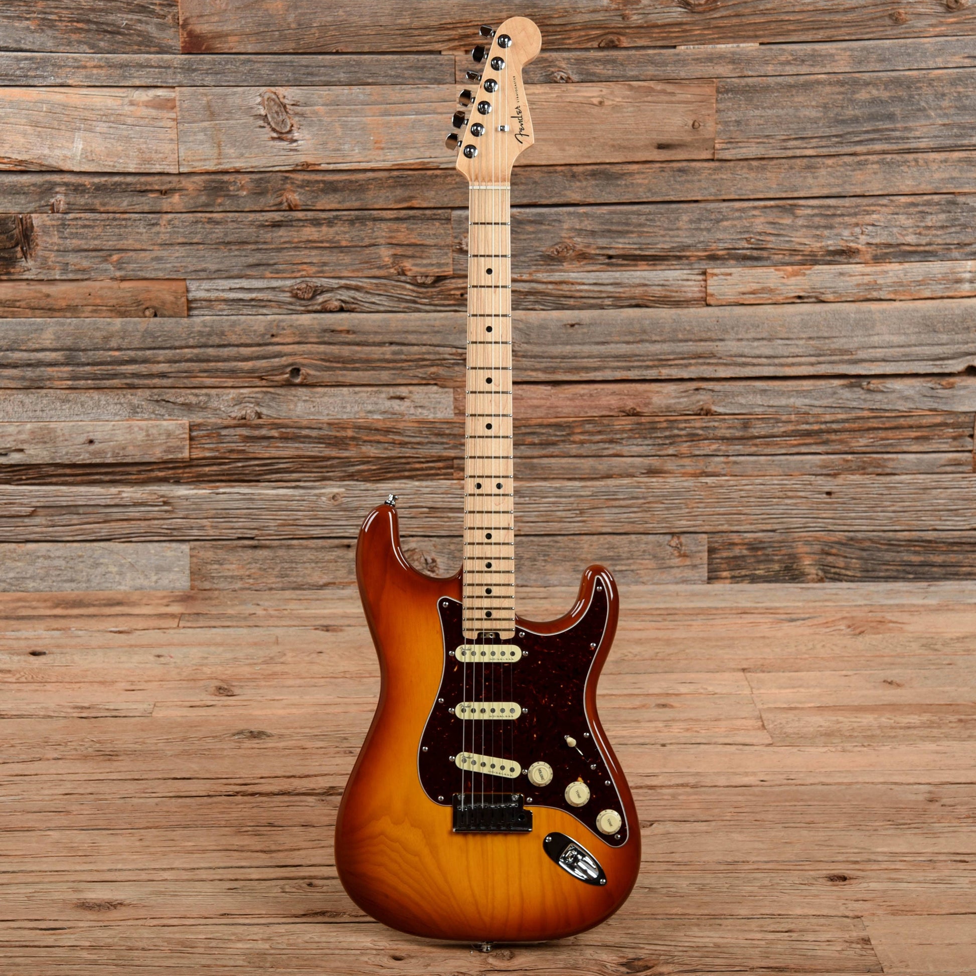 Fender American Elite Stratocaster Tobacco Sunburst 2018 Electric Guitars / Solid Body