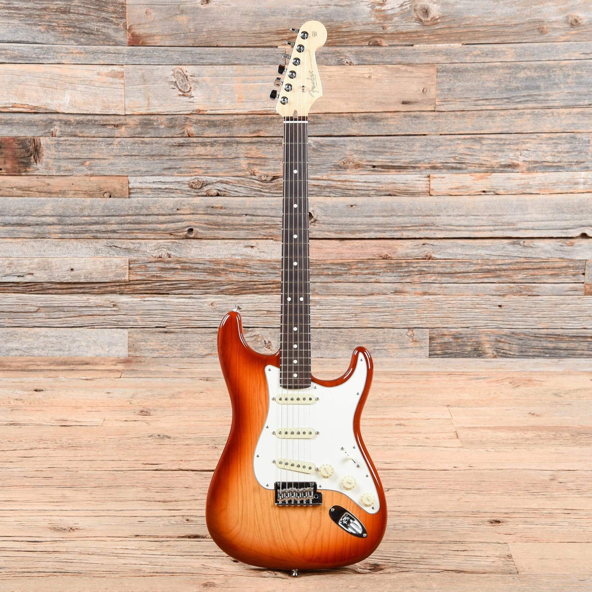 Fender American Pro Stratocaster Sienna Sunburst 2017 Electric Guitars / Solid Body