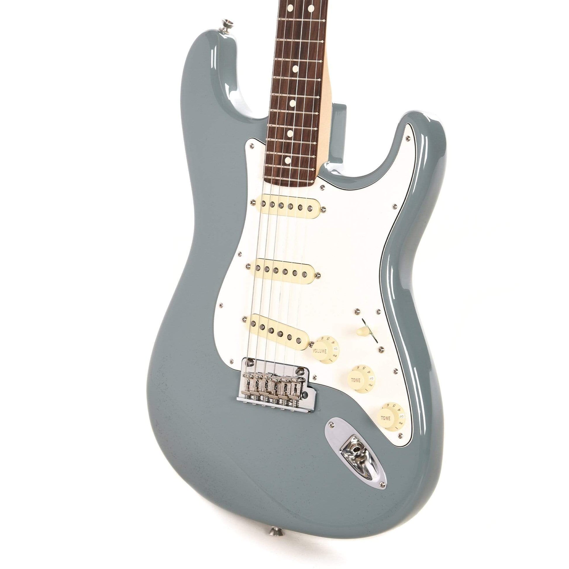 Fender American Pro Stratocaster Sonic Gray w/Parchment Pickguard Electric Guitars / Solid Body