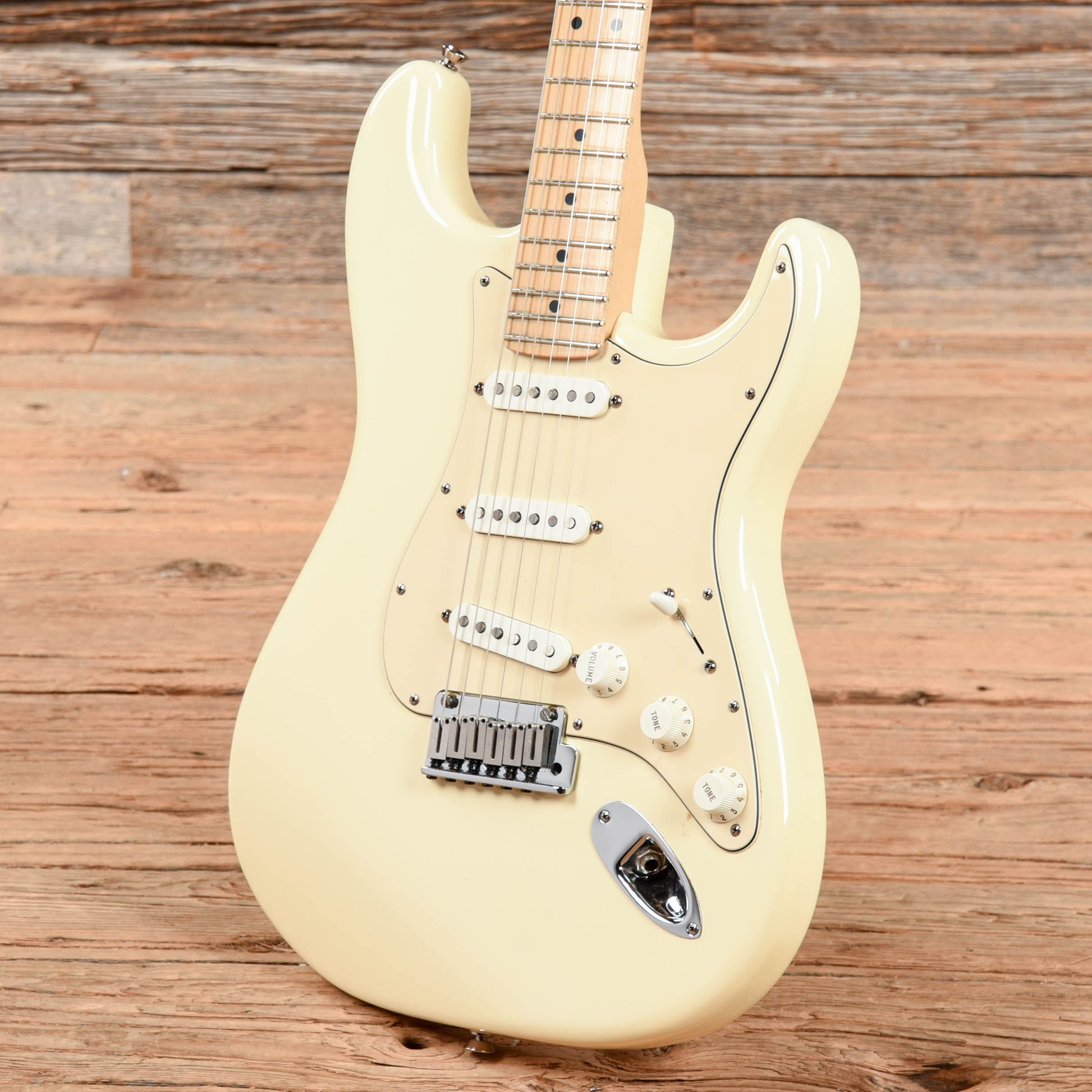 Fender American Series Stratocaster Olympic White 2006 Electric Guitars / Solid Body