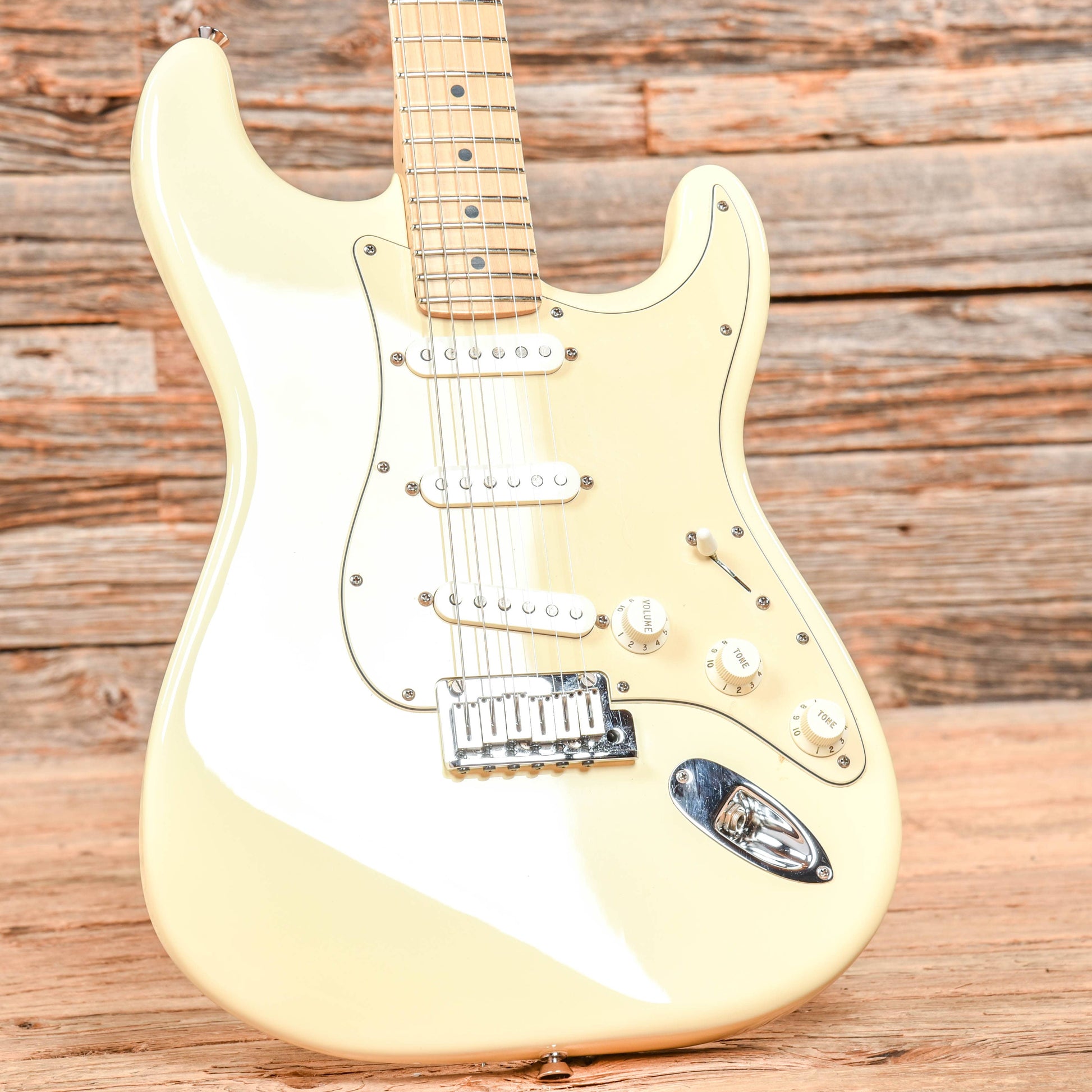 Fender American Series Stratocaster Olympic White 2006 Electric Guitars / Solid Body