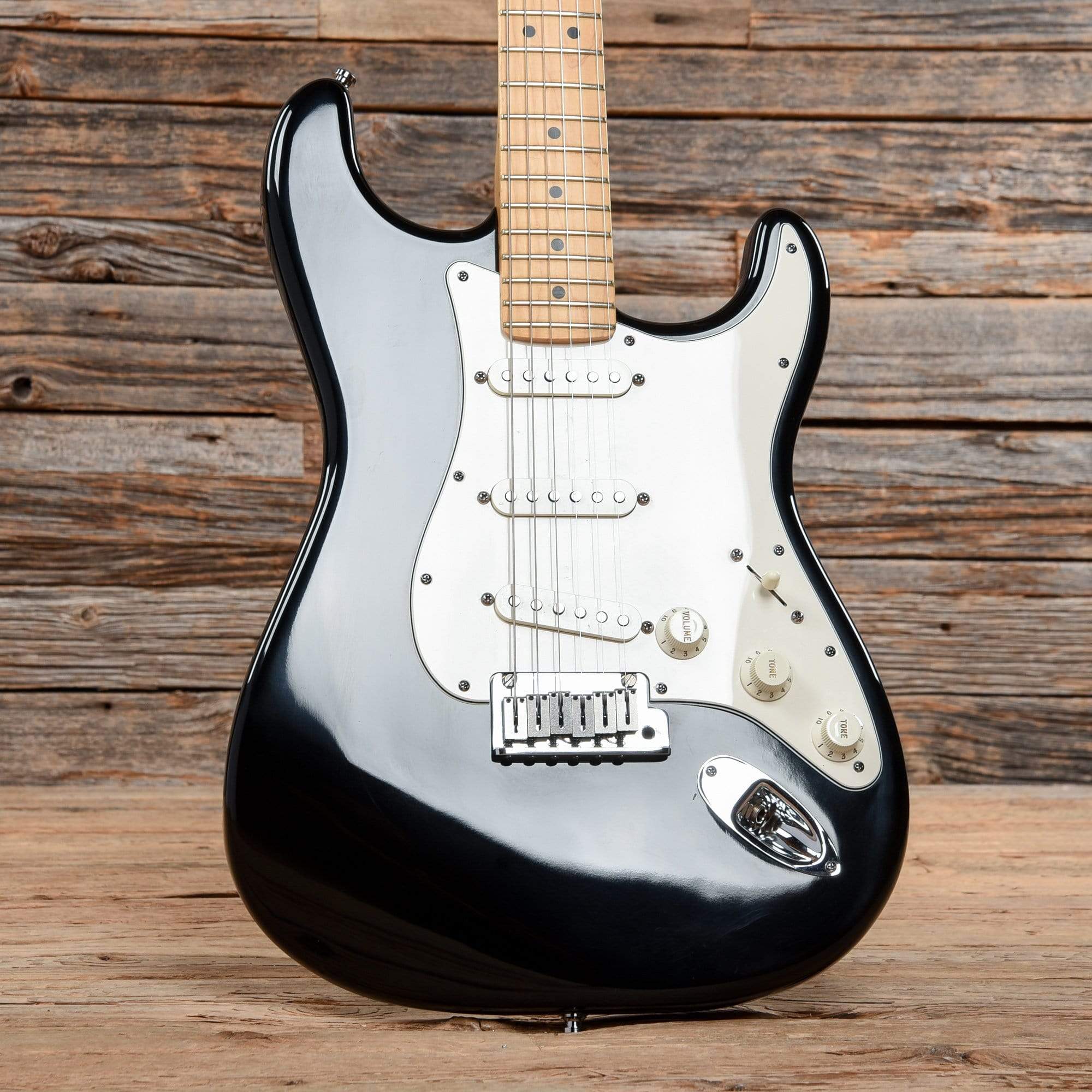 Fender American Standard Stratocaster Black 2001 – Chicago Music 