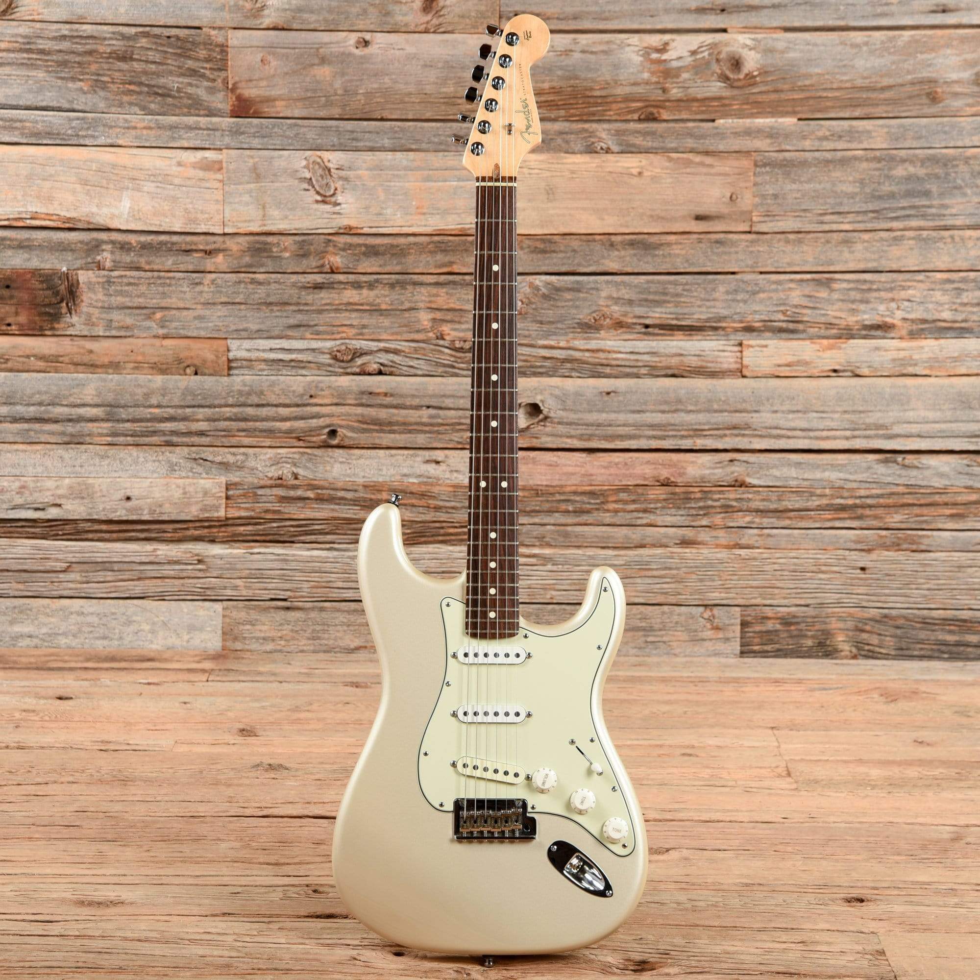 Fender American Standard Stratocaster Blizzard Pearl 2008 – Chicago Music  Exchange