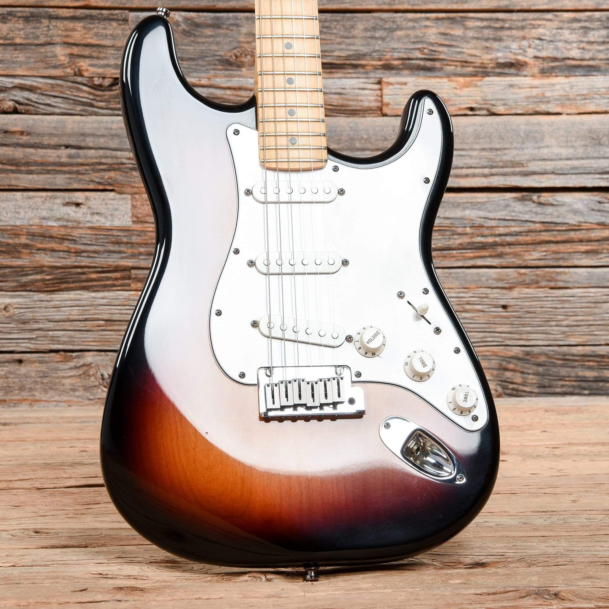 Fender American Standard Stratocaster Sunburst 1999 – Chicago Music Exchange