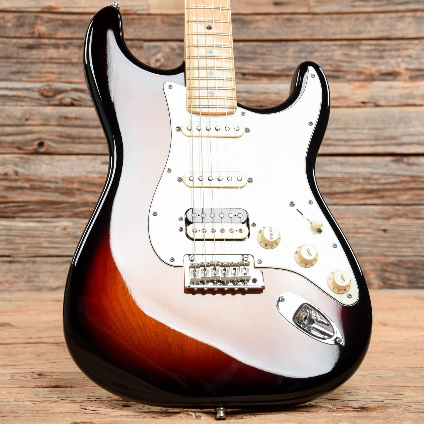 Fender American Standard Stratocaster Sunburst 2015 Electric Guitars / Solid Body