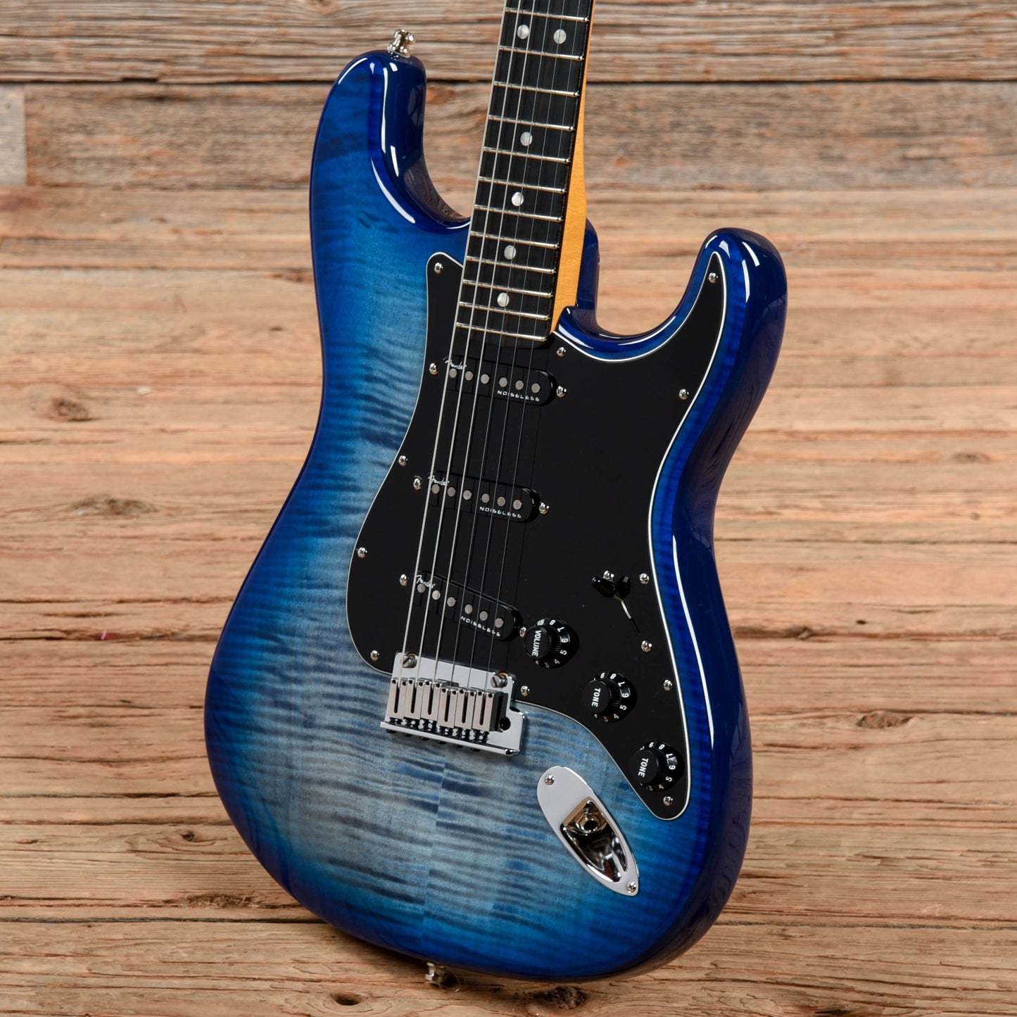 Fender American Ultra Stratocaster HSS w/Ebony Fretboard Denim Burst 2021 Electric Guitars / Solid Body