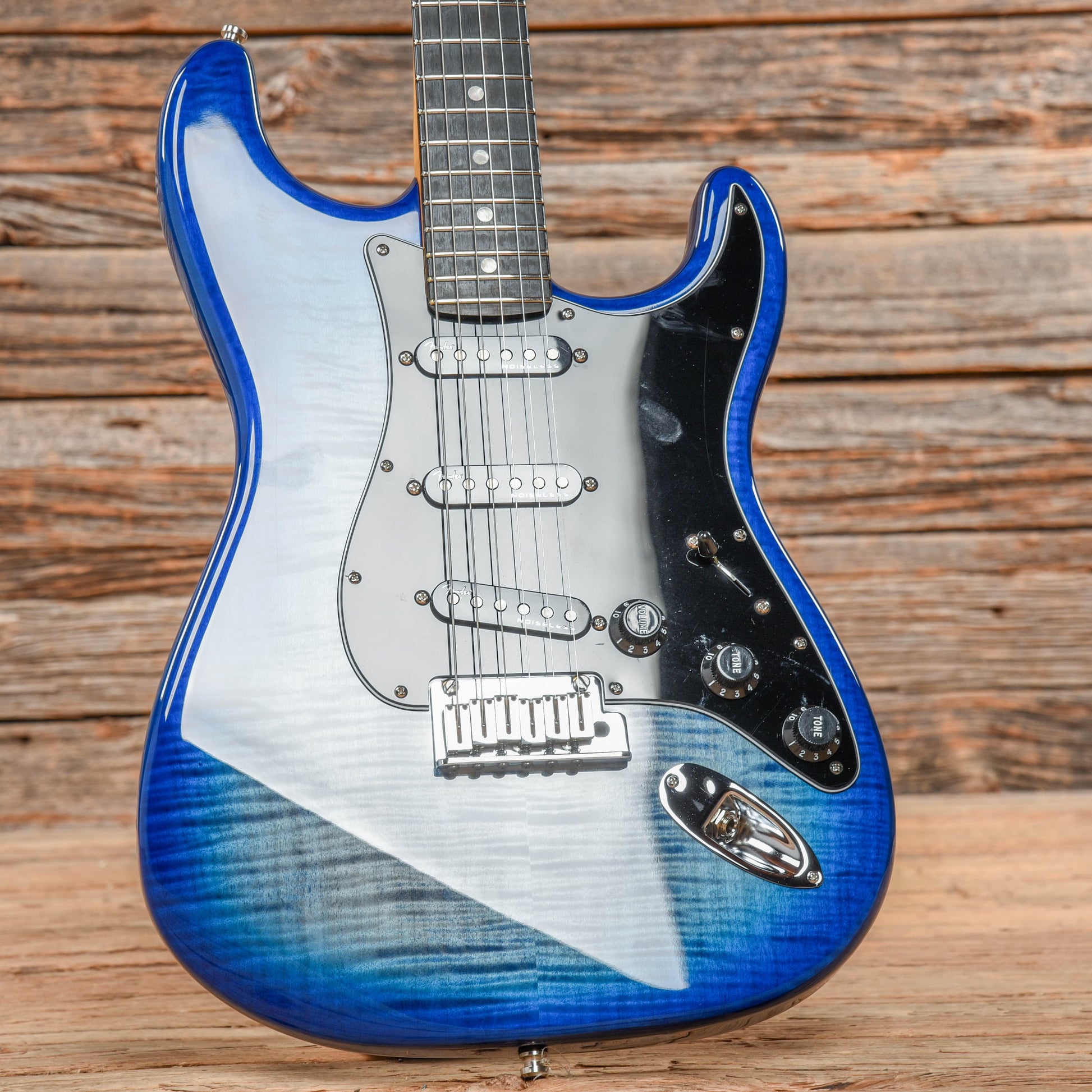 Fender American Ultra Stratocaster HSS w/Ebony Fretboard Denim Burst 2021 Electric Guitars / Solid Body