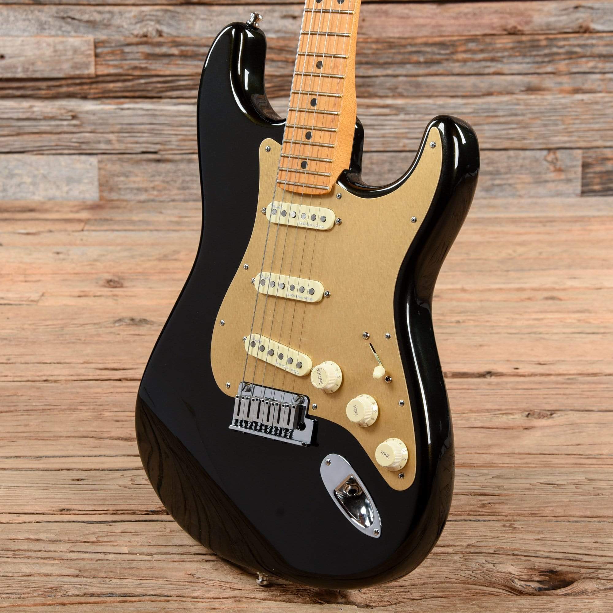 Fender American Ultra Stratocaster Texas Tea 2020 – Chicago Music Exchange