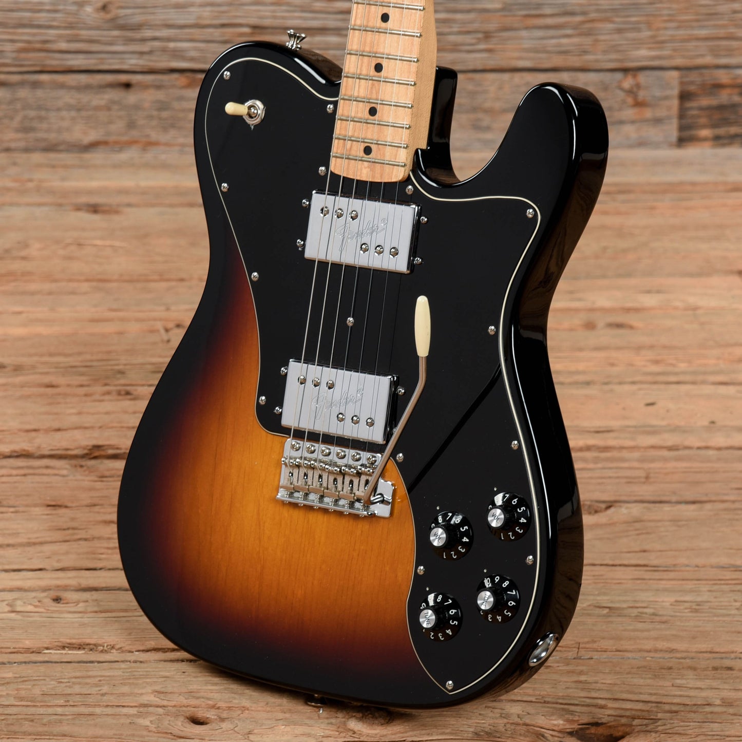 Fender Classic Player '72 Telecaster Deluxe Tremolo Sunburst 2010 Electric Guitars / Solid Body