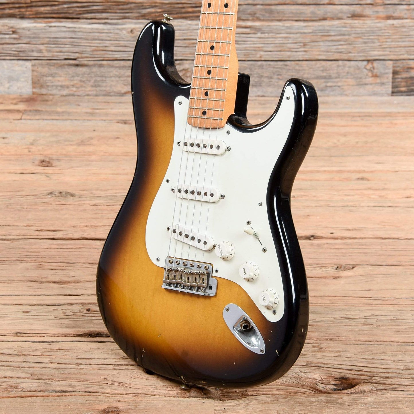 Fender Custom Shop 1956 Stratocaster Relic Sunburst 2006 Electric Guitars / Solid Body