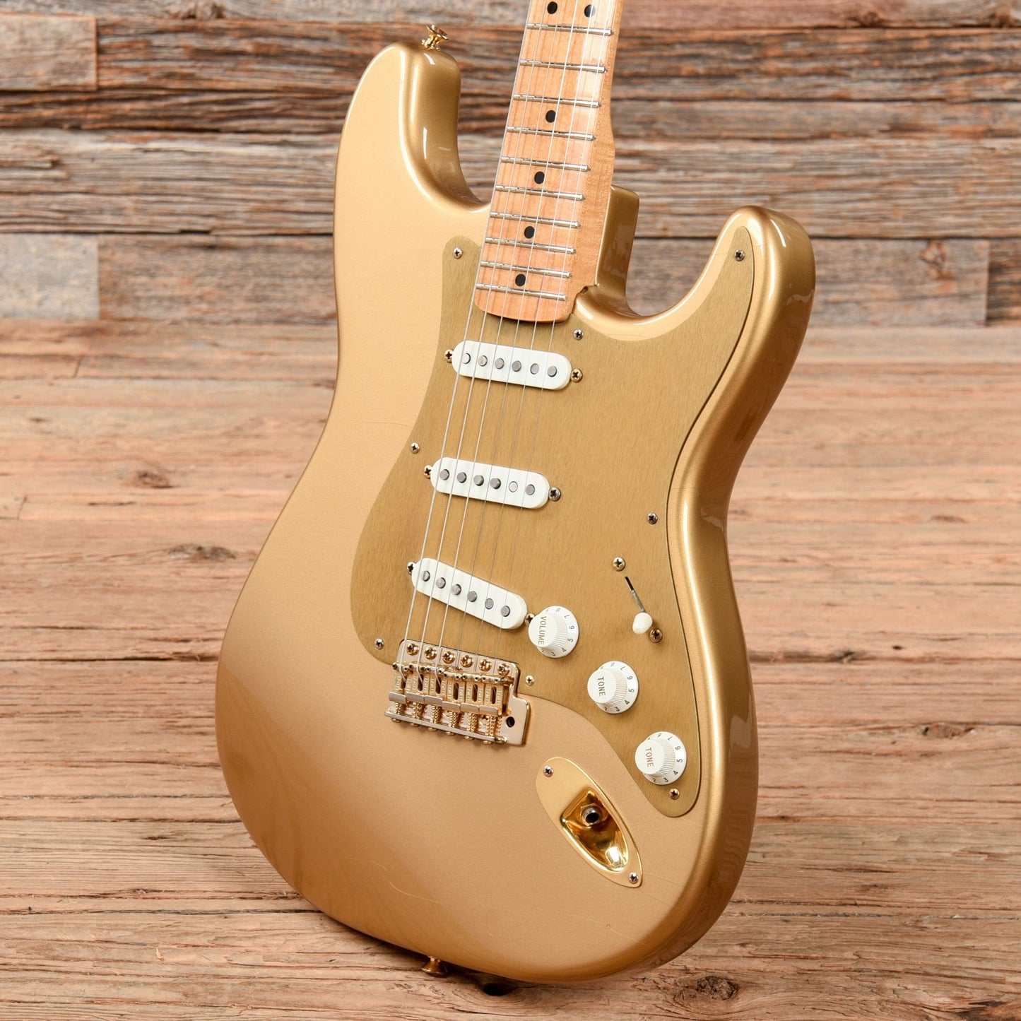 Fender Custom Shop 1957 Stratocaster HLE Gold 1989 Electric Guitars / Solid Body