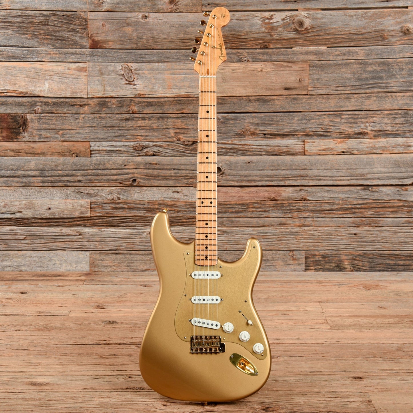 Fender Custom Shop 1957 Stratocaster HLE Gold 1989 Electric Guitars / Solid Body