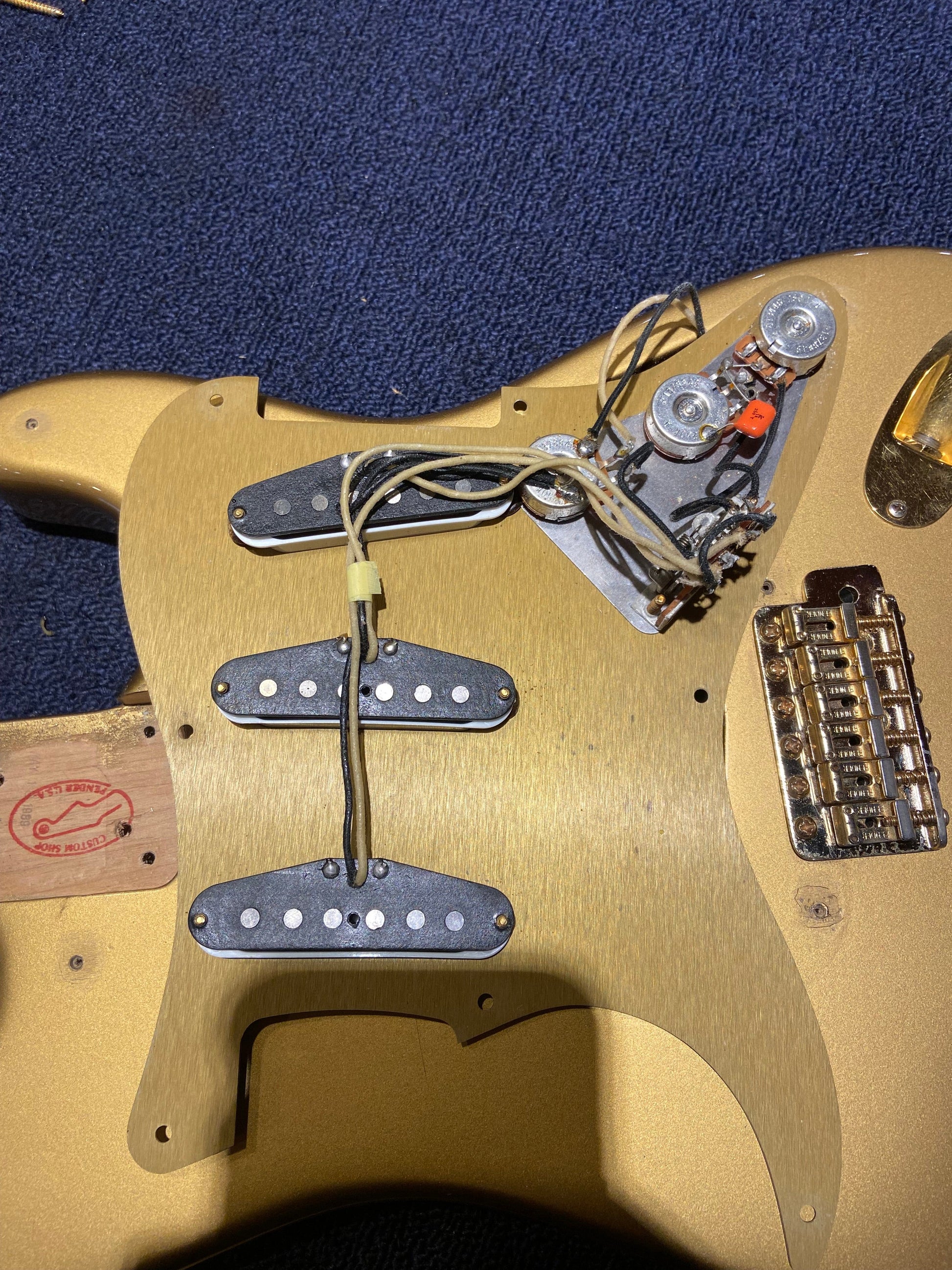 Fender Custom Shop 1957 Stratocaster HLE Gold 1989 Electric Guitars / Solid Body