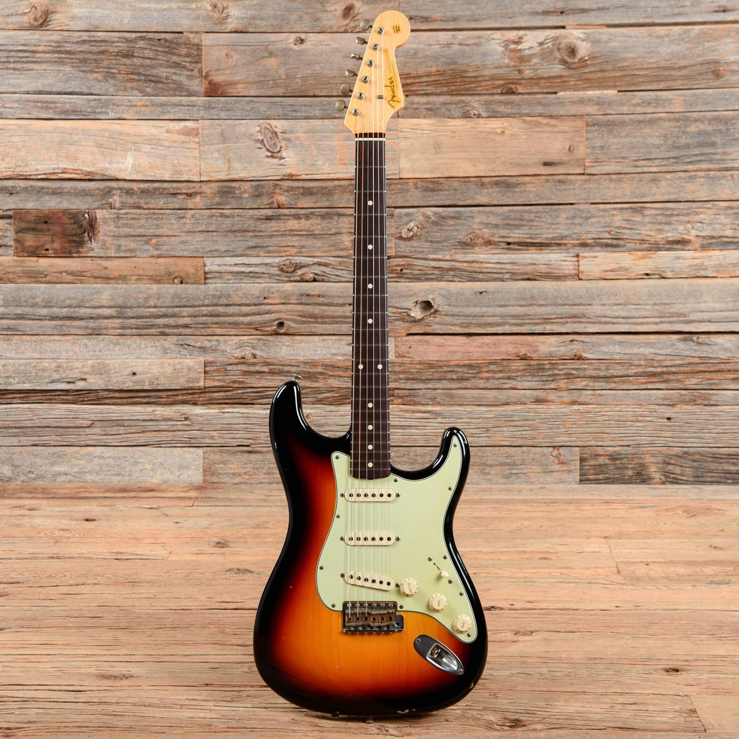 Fender Custom Shop 1960 Stratocaster Relic Sunburst 2006 Electric Guitars / Solid Body