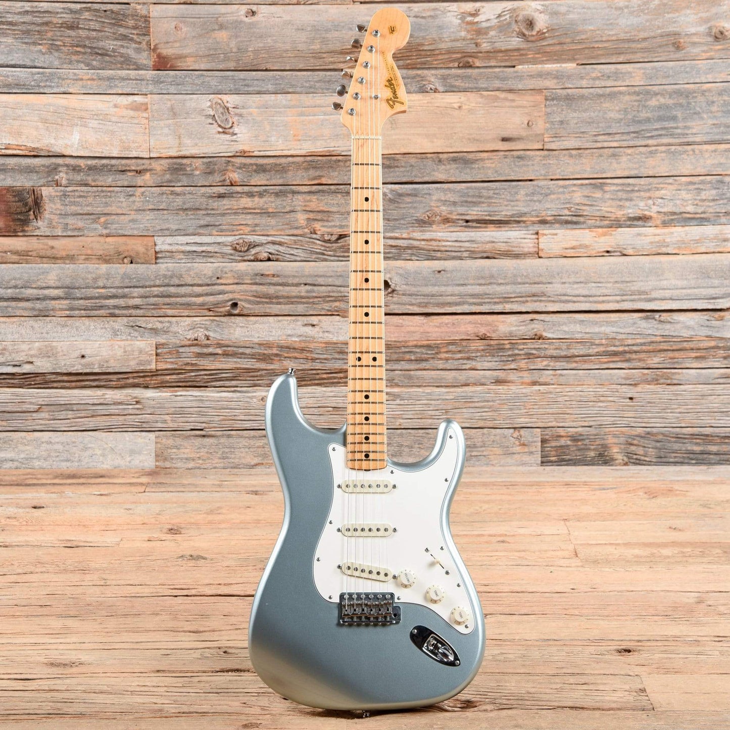 Fender Custom Shop 1966 Stratocaster Closet Classic Firemist Silver 2005 Electric Guitars / Solid Body