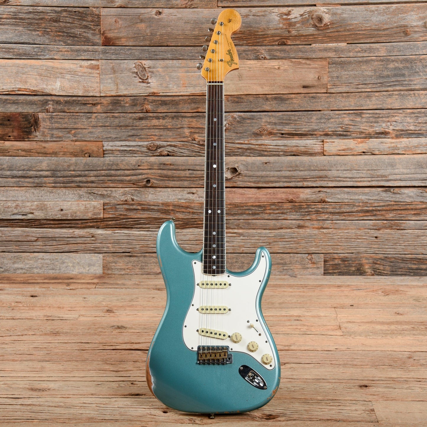 Fender Custom Shop 1967 Stratocaster Relic Aged Firemist Silver 2019 Electric Guitars / Solid Body