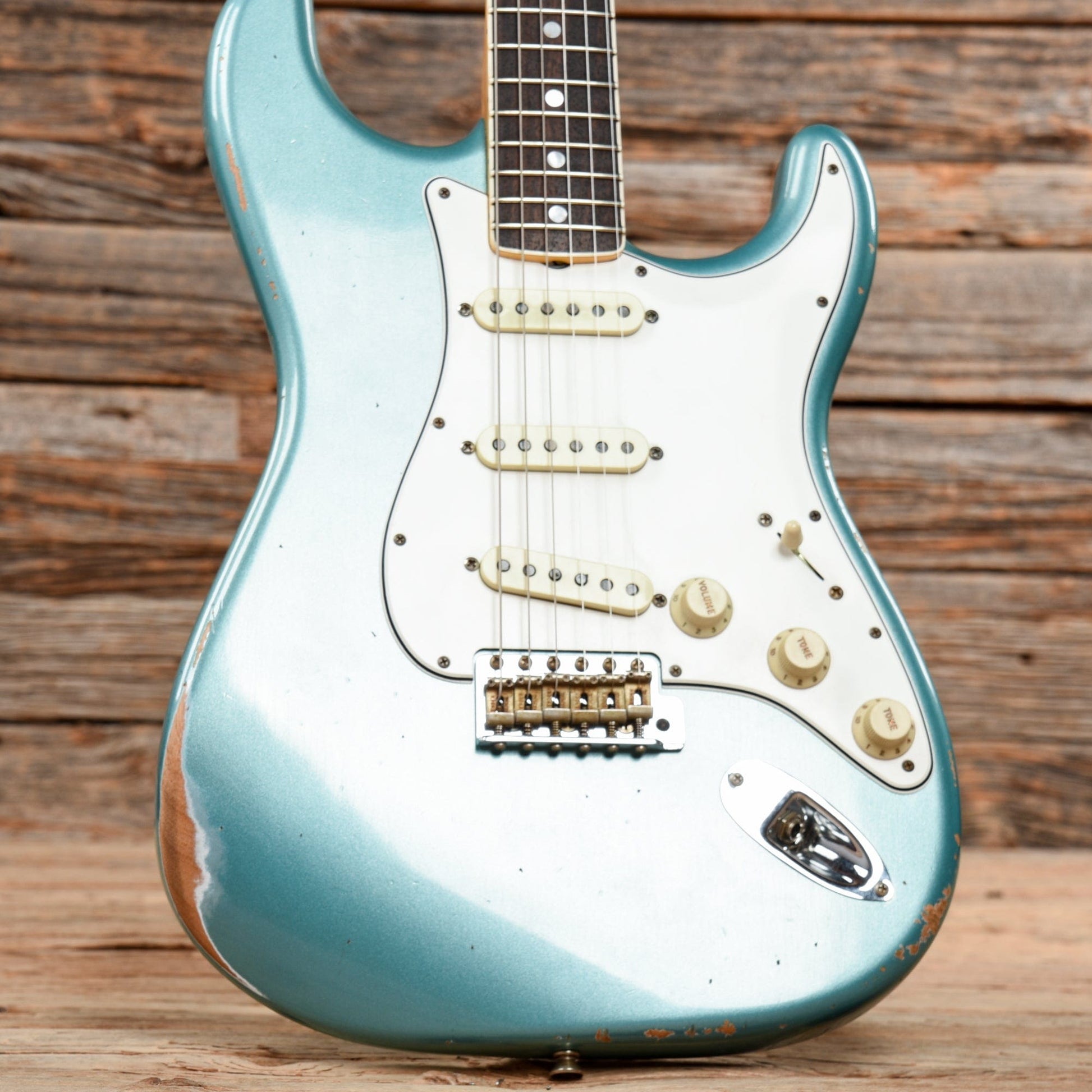 Fender Custom Shop 1967 Stratocaster Relic Aged Firemist Silver 2019 Electric Guitars / Solid Body