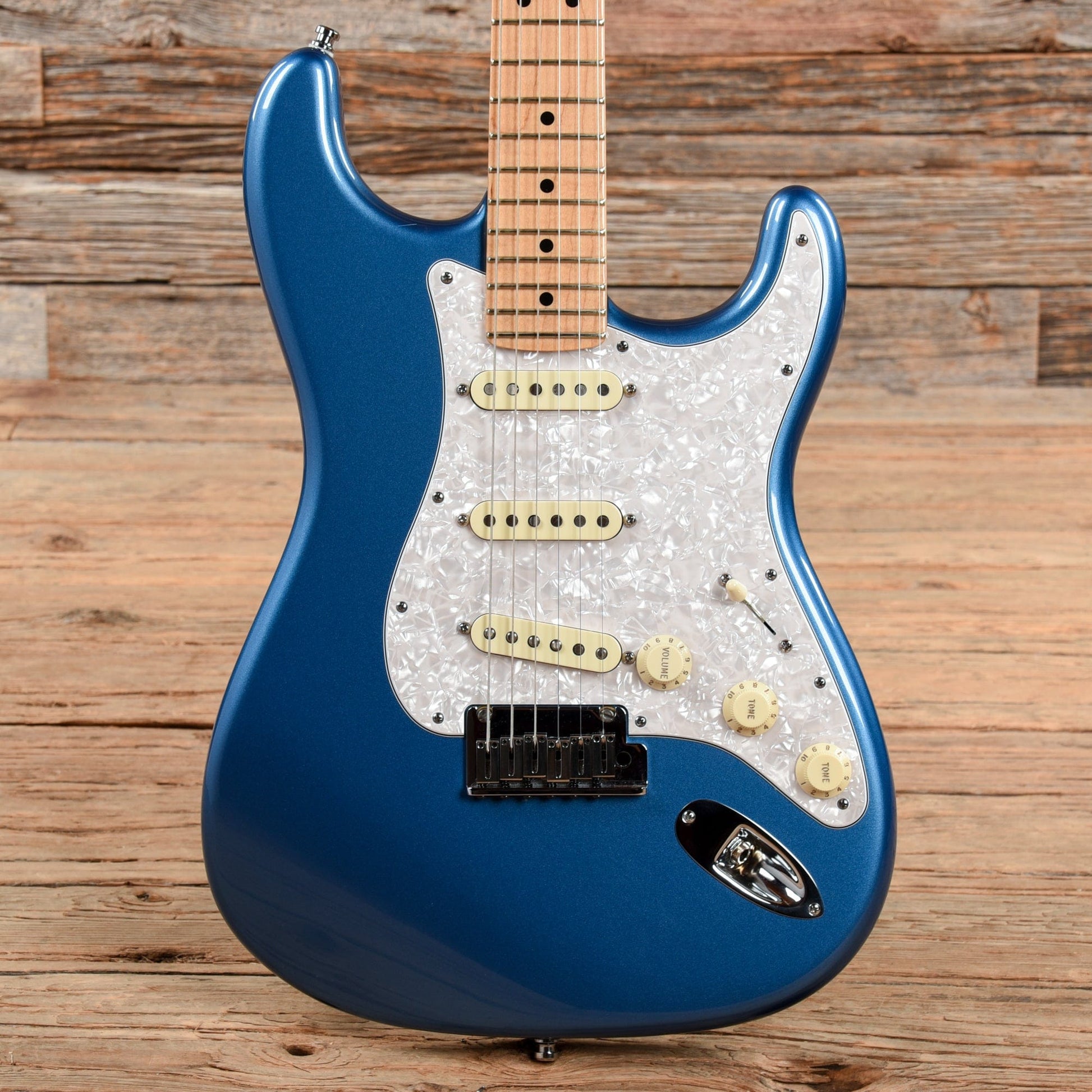 Fender Custom Shop Custom Classic Stratocaster Lake Placid Blue 2009 Electric Guitars / Solid Body