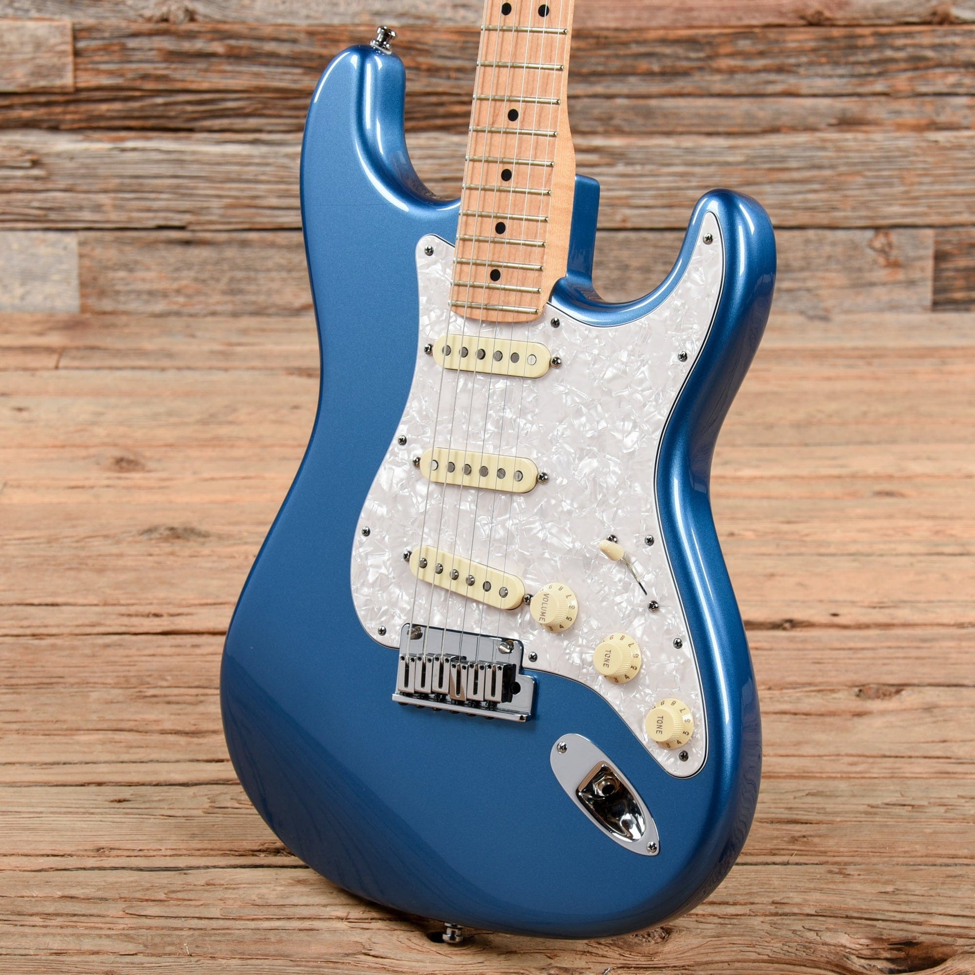 Fender Custom Shop Custom Classic Stratocaster Lake Placid Blue 2009 Electric Guitars / Solid Body