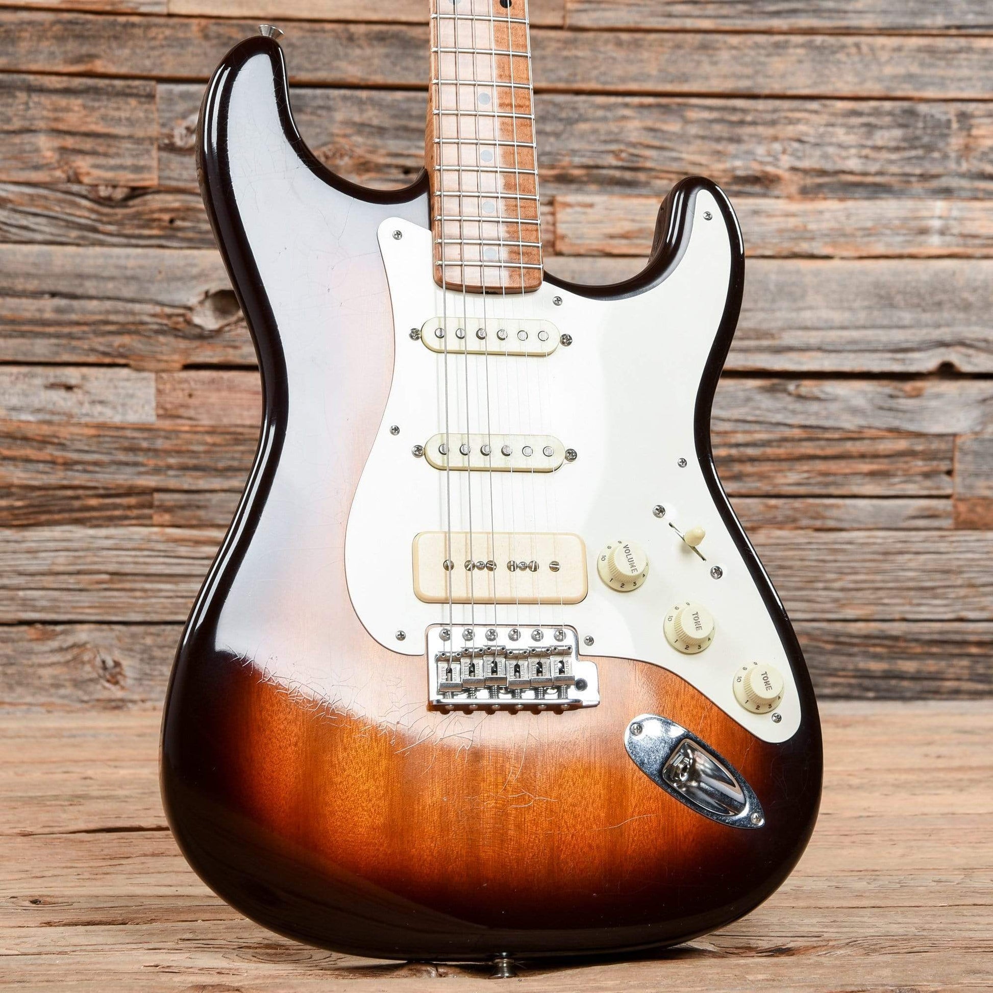 Fender Custom Shop Okume Stratocaster Closet Classic Masterbuilt by Dale Wilson Sunburst 2015 Electric Guitars / Solid Body