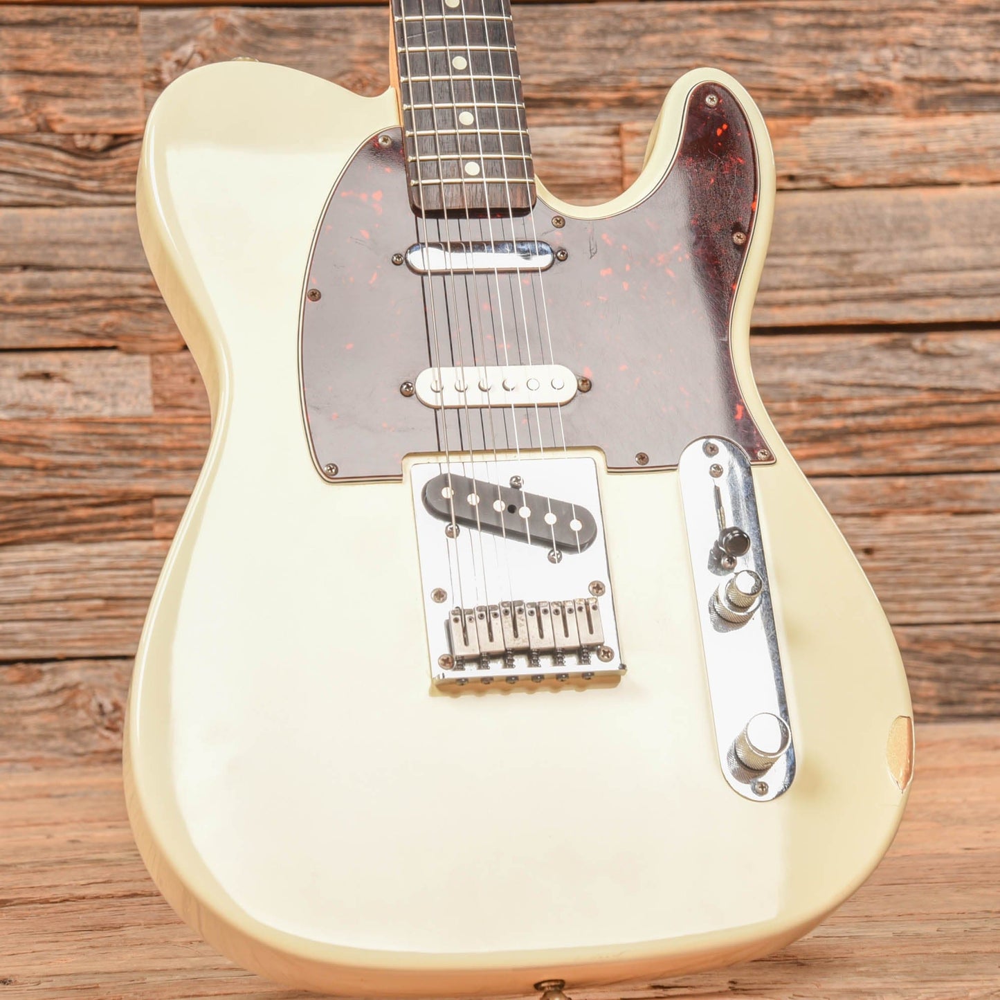 Fender Deluxe Nashville Telecaster White Electric Guitars / Solid Body