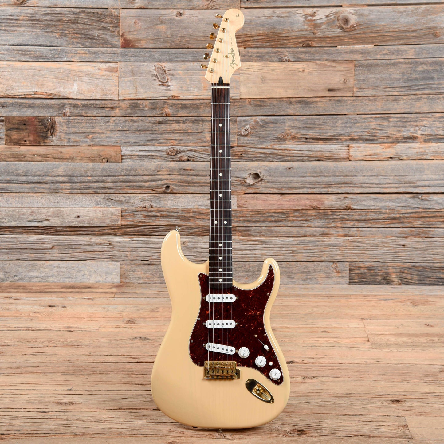 Fender Deluxe Players Stratocaster Honey Blonde 2007 Electric Guitars / Solid Body