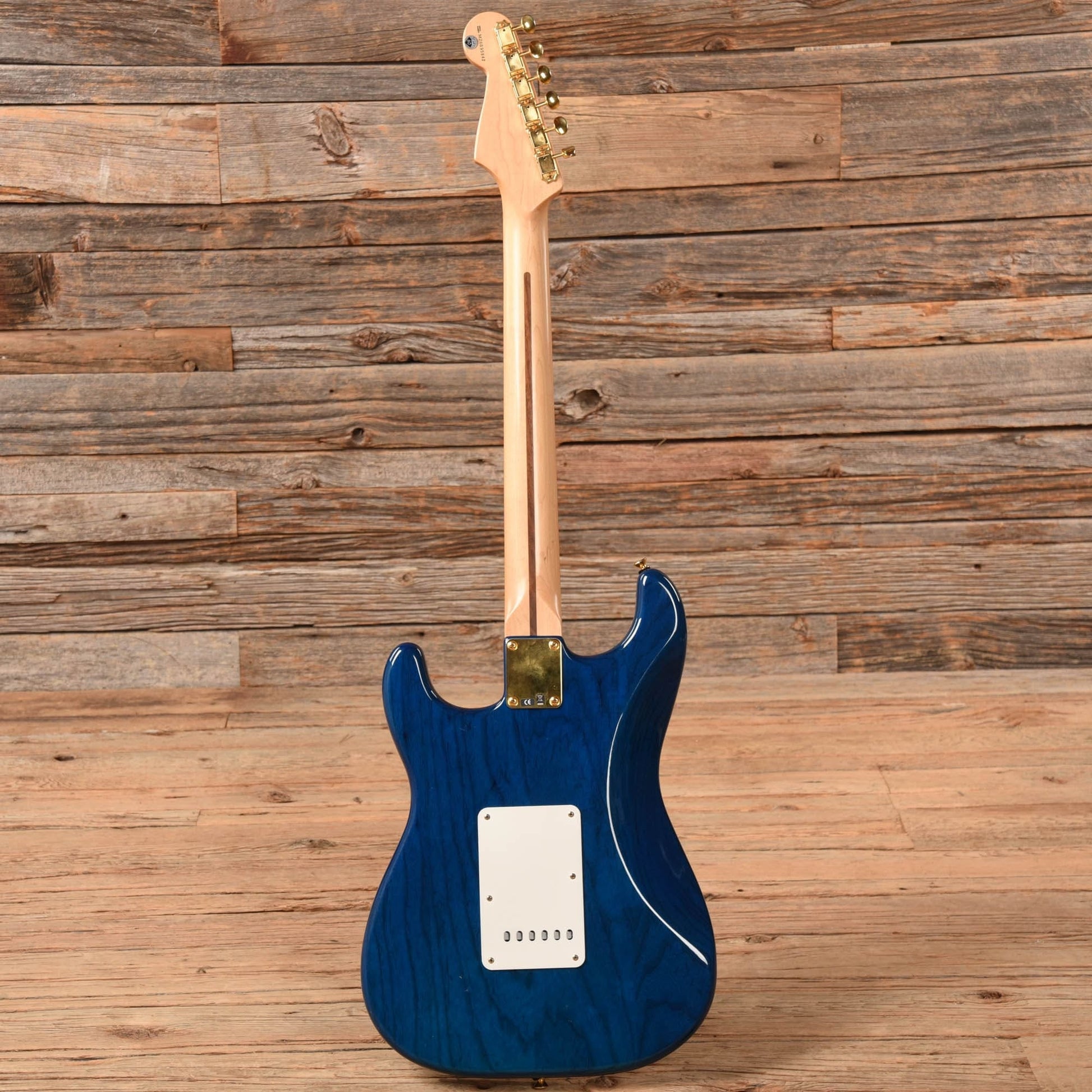 Fender Deluxe Players Stratocaster Sapphire Blue Transparent 2006 Electric Guitars / Solid Body