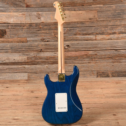 Fender Deluxe Players Stratocaster Sapphire Blue Transparent 2006 Electric Guitars / Solid Body