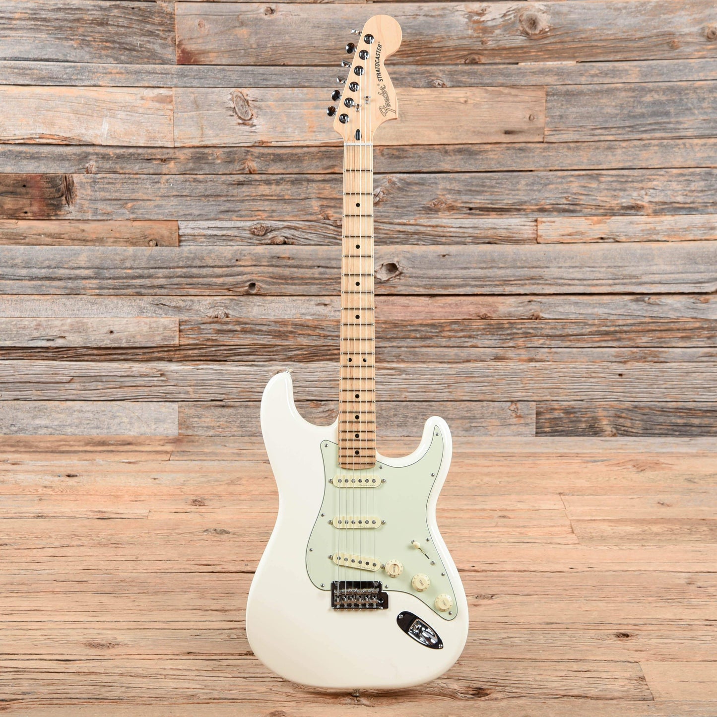 Fender Deluxe Roadhouse Stratocaster Olympic White 2017 Electric Guitars / Solid Body