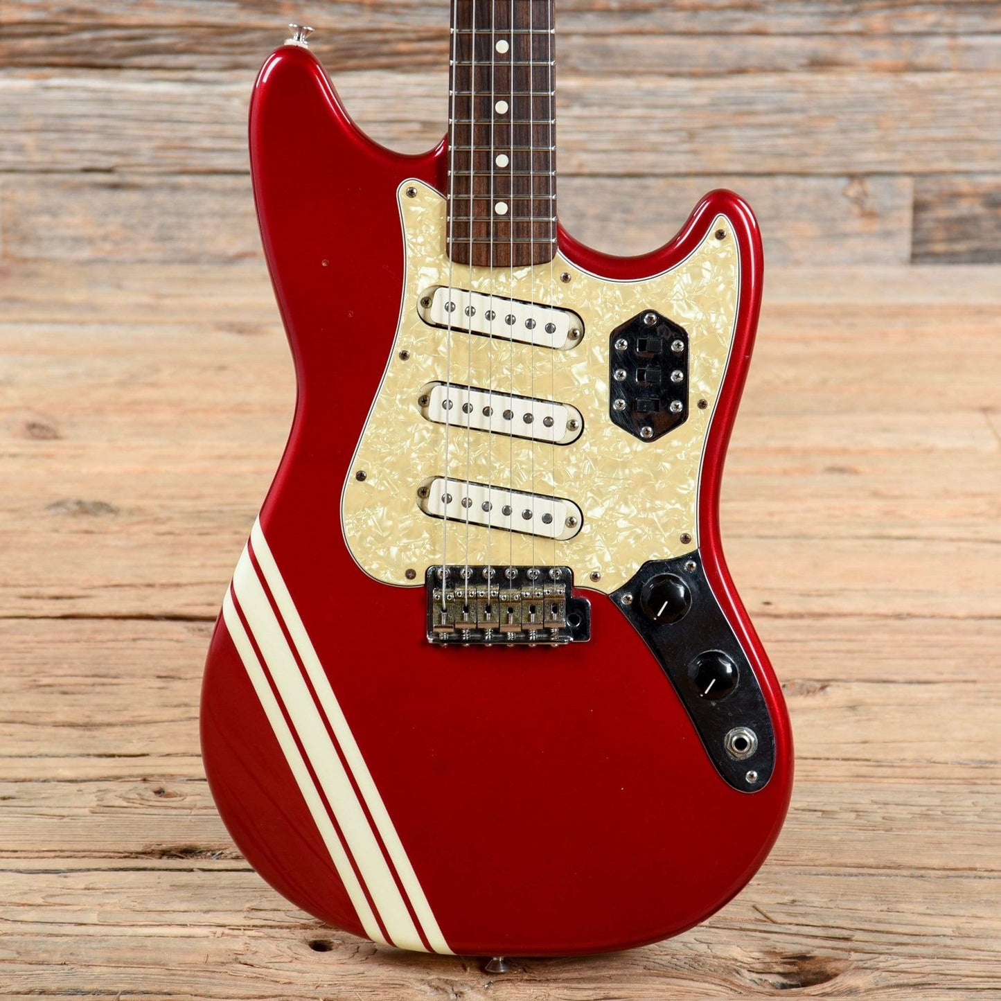 Fender Deluxe Series Cyclone II Candy Apple Red 2002 Electric Guitars / Solid Body