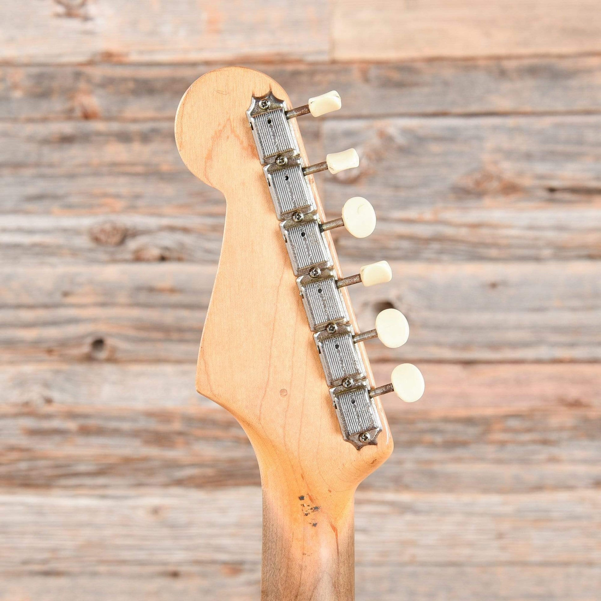 Fender Duo Sonic Sunburst 1962 Electric Guitars / Solid Body