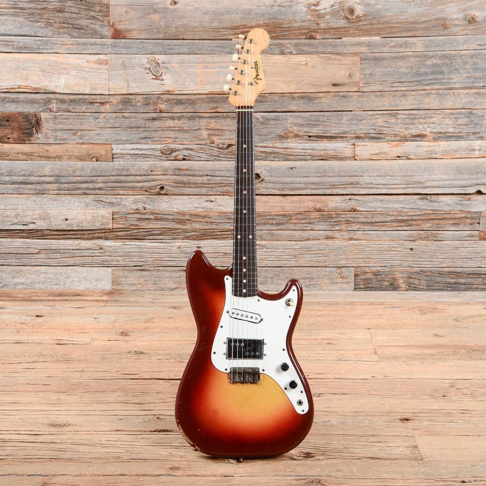 Fender Duo Sonic Sunburst 1962 – Chicago Music Exchange