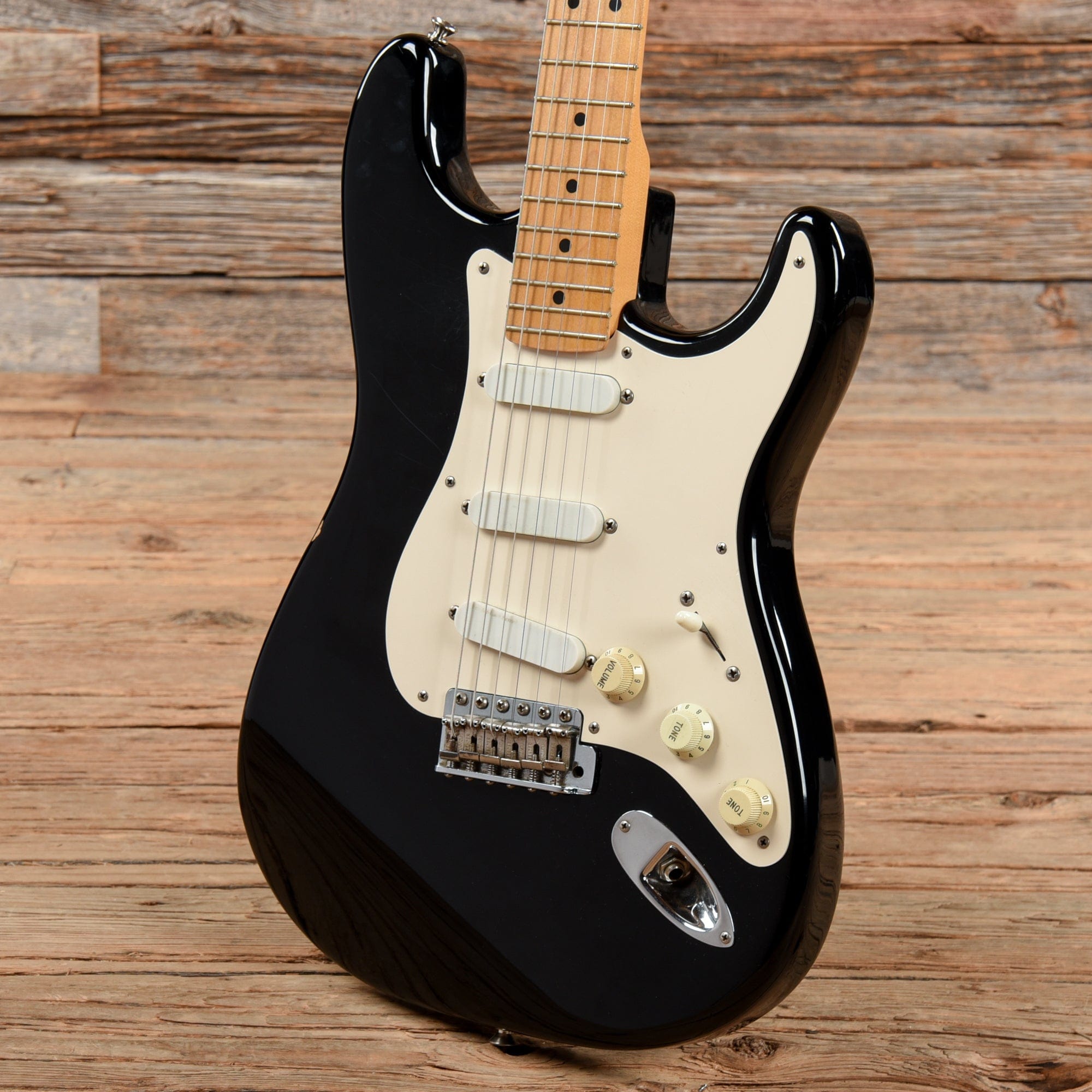 Fender Eric Clapton Artist Series Stratocaster Black 1989 – Chicago Music  Exchange