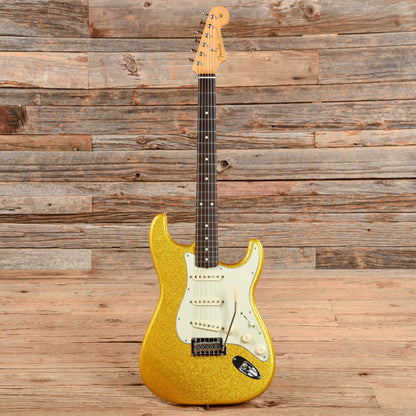 Fender FSR Classic Player '60s Stratocaster Vegas Gold Sparkle 2014 Electric Guitars / Solid Body