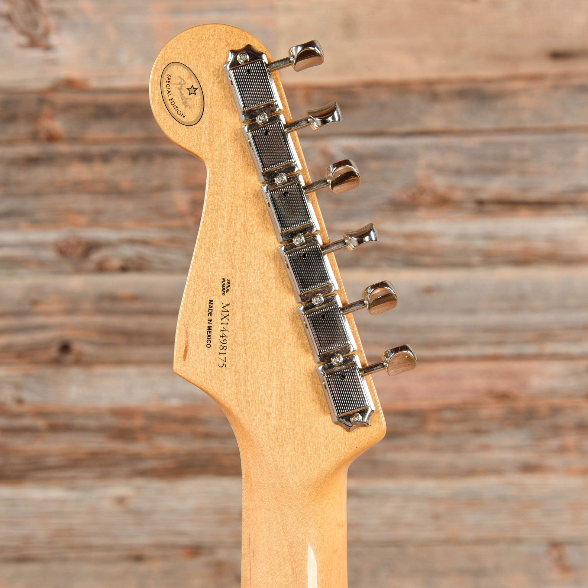 Fender FSR Classic Player '60s Stratocaster Vegas Gold Sparkle 2014 Electric Guitars / Solid Body