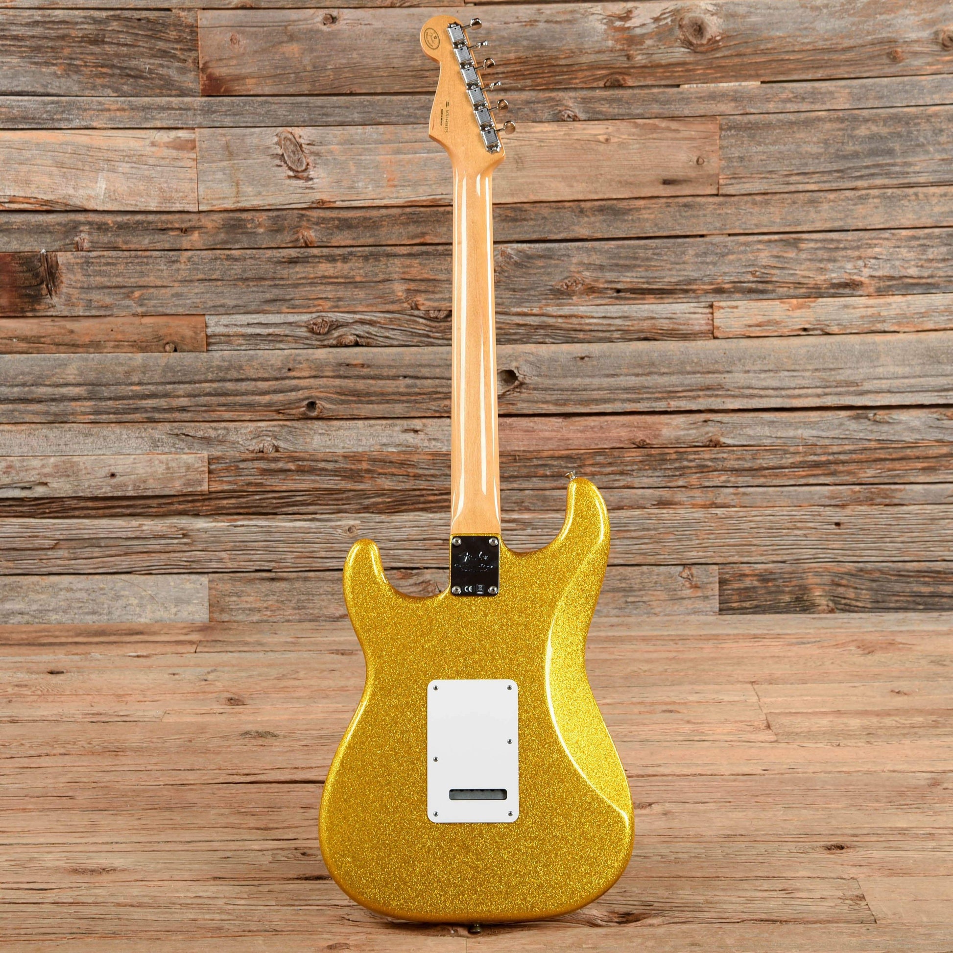 Fender FSR Classic Player '60s Stratocaster Vegas Gold Sparkle 2014 Electric Guitars / Solid Body