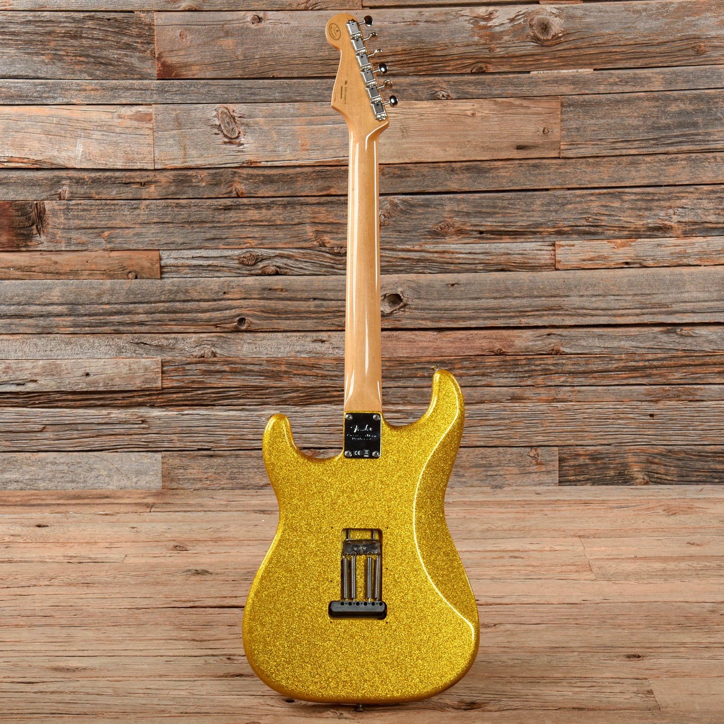 Fender FSR Classic Player '60s Stratocaster Vegas Gold Sparkle 2014 Electric Guitars / Solid Body