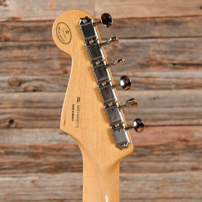 Fender FSR Classic Player '60s Stratocaster Vegas Gold Sparkle 2014 Electric Guitars / Solid Body