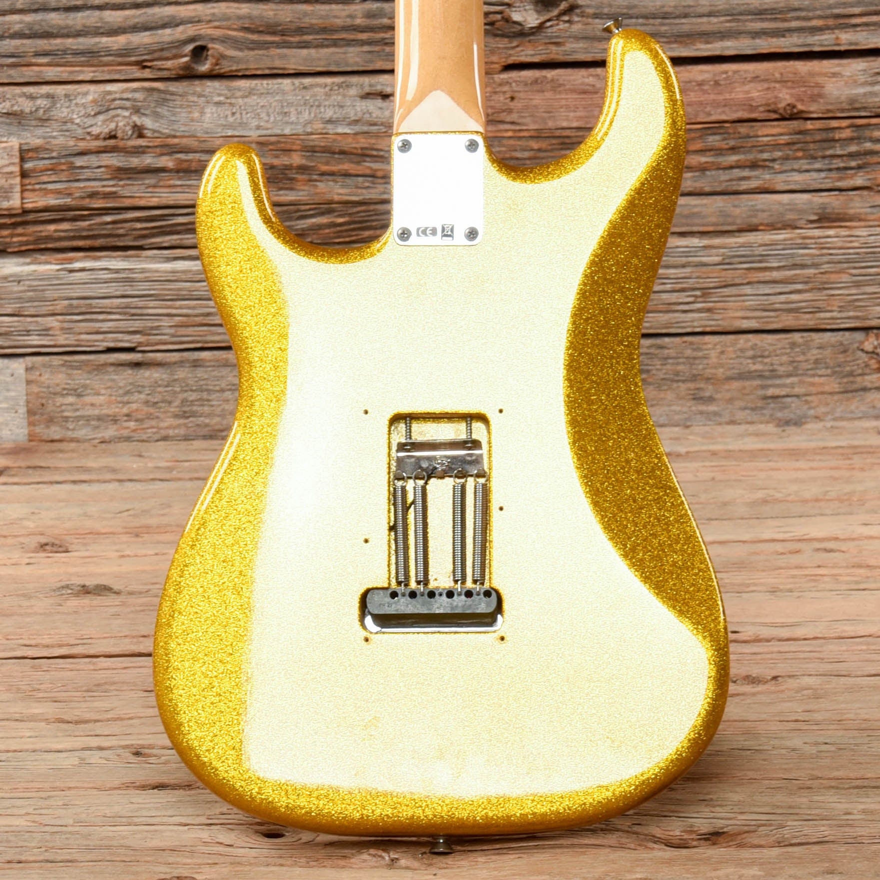 Fender FSR Classic Player '60s Stratocaster Vegas Gold Sparkle 2014 Electric Guitars / Solid Body