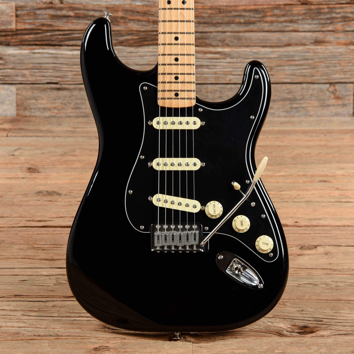 Fender FSR Standard Stratocaster Black 2018 Electric Guitars / Solid Body