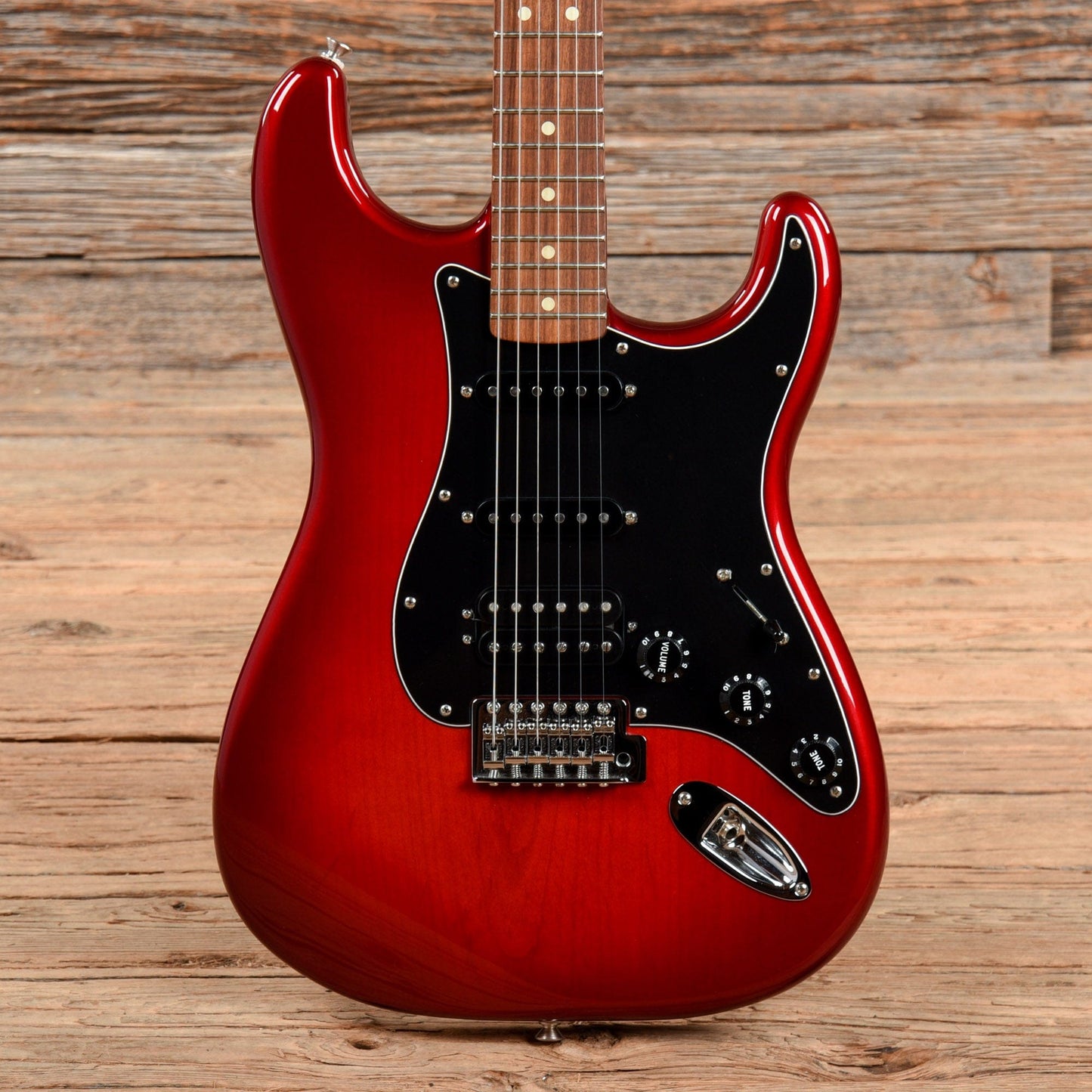 Fender FSR Standard Stratocaster HSS Candy Red Burst 2017 Electric Guitars / Solid Body