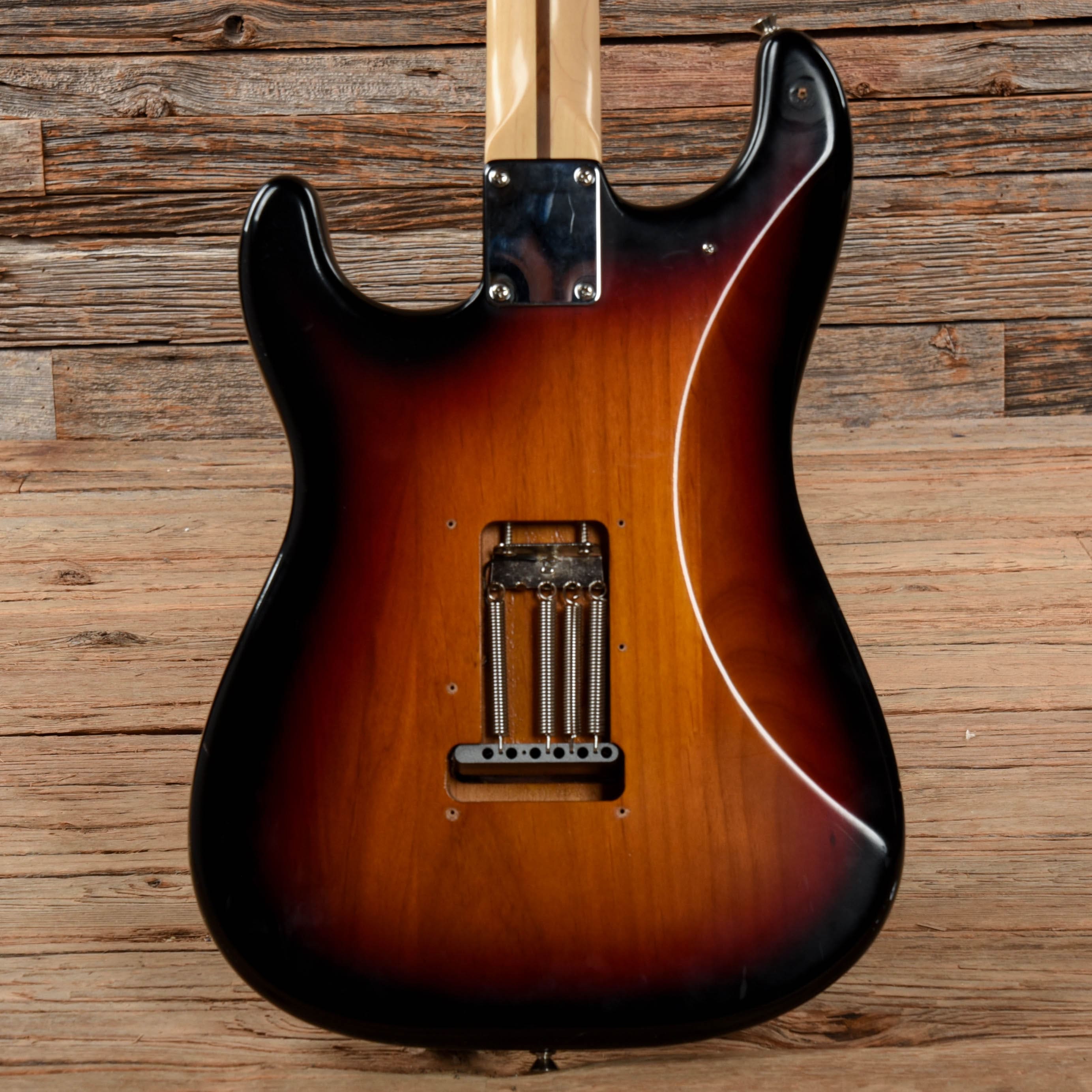 Fender Highway One Stratocaster Sunburst 2007 – Chicago Music Exchange